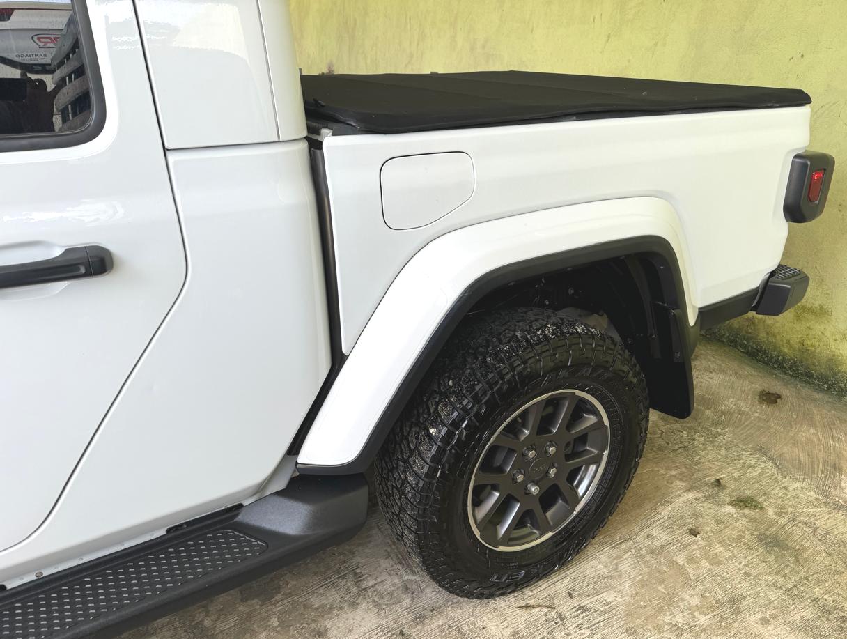 Jeep Gladiator Overland 2020 Foto 7246330-10.jpg