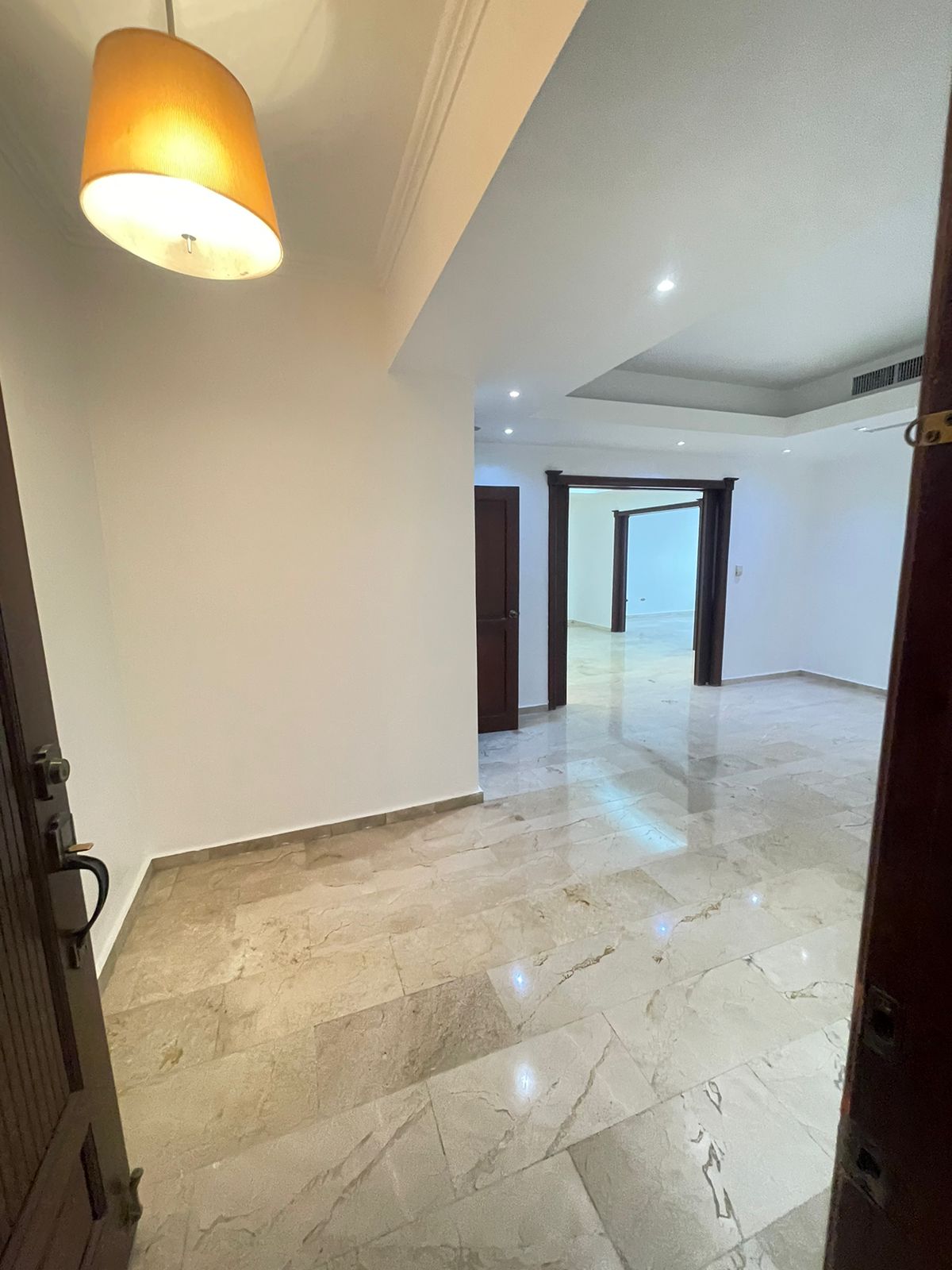 Apartamento en venta en Piantini de tres habitaciones Foto 7246611-7.jpg