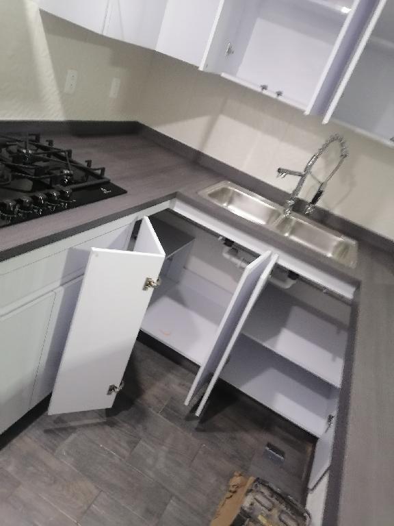 Cocina en madera color blanco  Foto 7246663-2.jpg