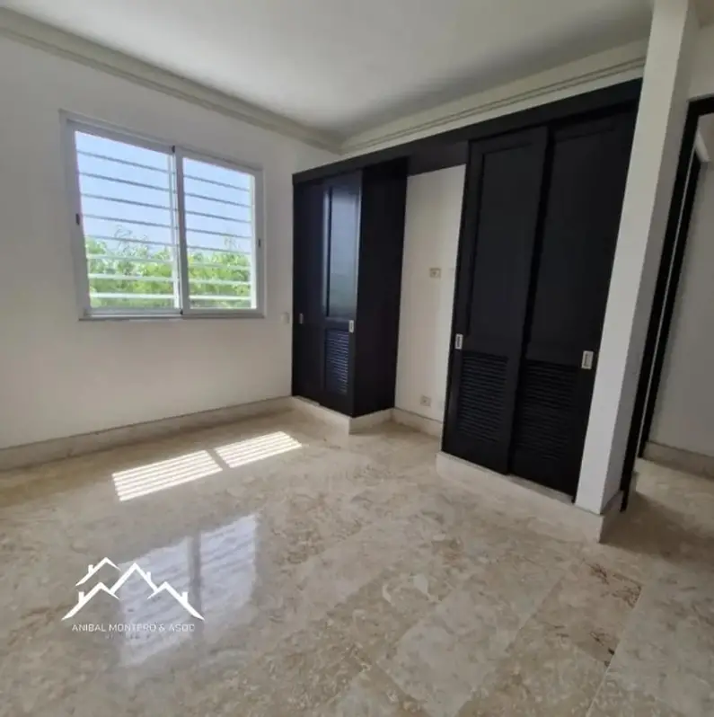 Apartamento en Venta  2do nivel  Edif. Leah I Foto 7246753-2.jpg