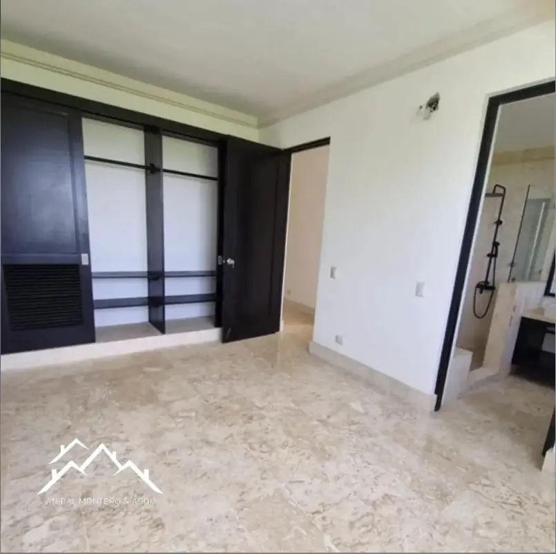 Apartamento en Venta  2do nivel  Edif. Leah I Foto 7246753-4.jpg