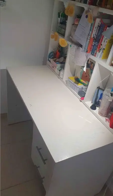  Escritorio de madera hecho a mano  Mesa para oficina  Mesa gamer Foto 7246799-4.jpg