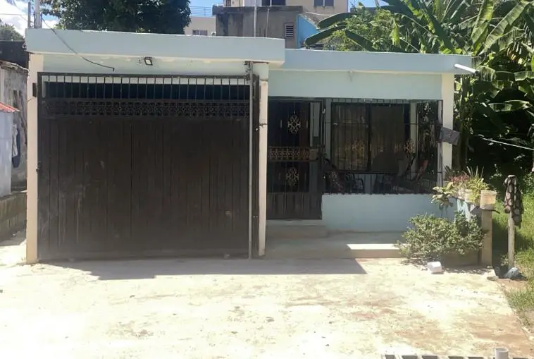 Venta de casa en avenida Los restauradores Santo Domingo Norte a pocos Foto 7247503-2.jpg