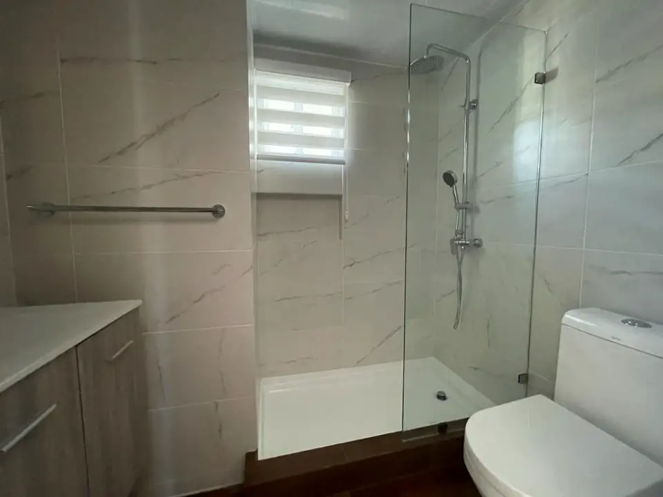 Alquiler Apartamento Amueblado en Evaristo Morales Foto 7247523-11.jpg
