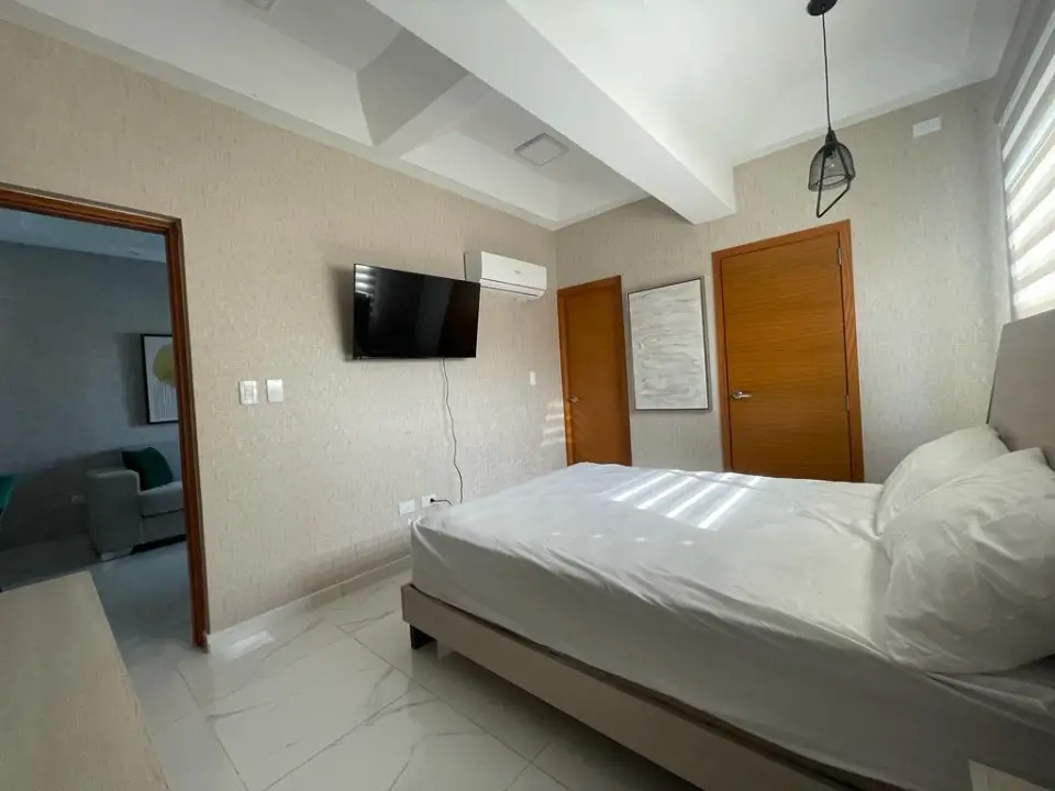 Alquiler Apartamento Amueblado en Evaristo Morales Foto 7247523-12.jpg