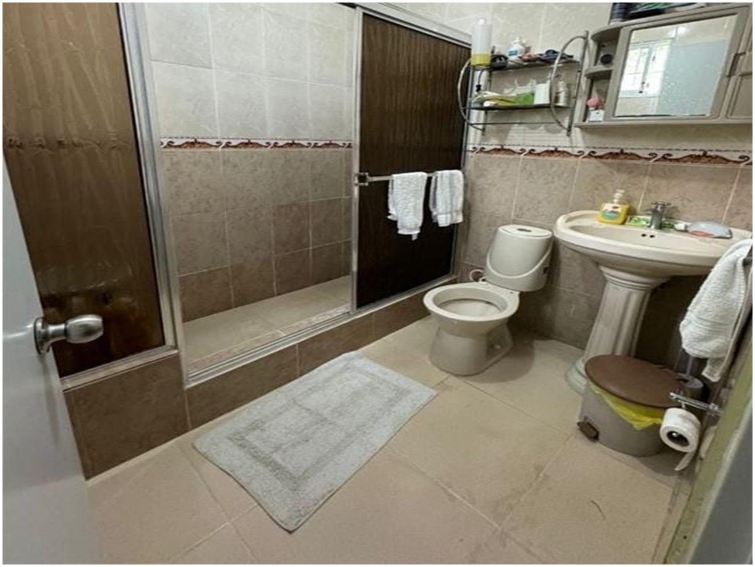 Vendo Casa 2 Niveles Con 3 Aptos en Buena Vista 2da. PARA INVERSION O  Foto 7247638-9.jpg