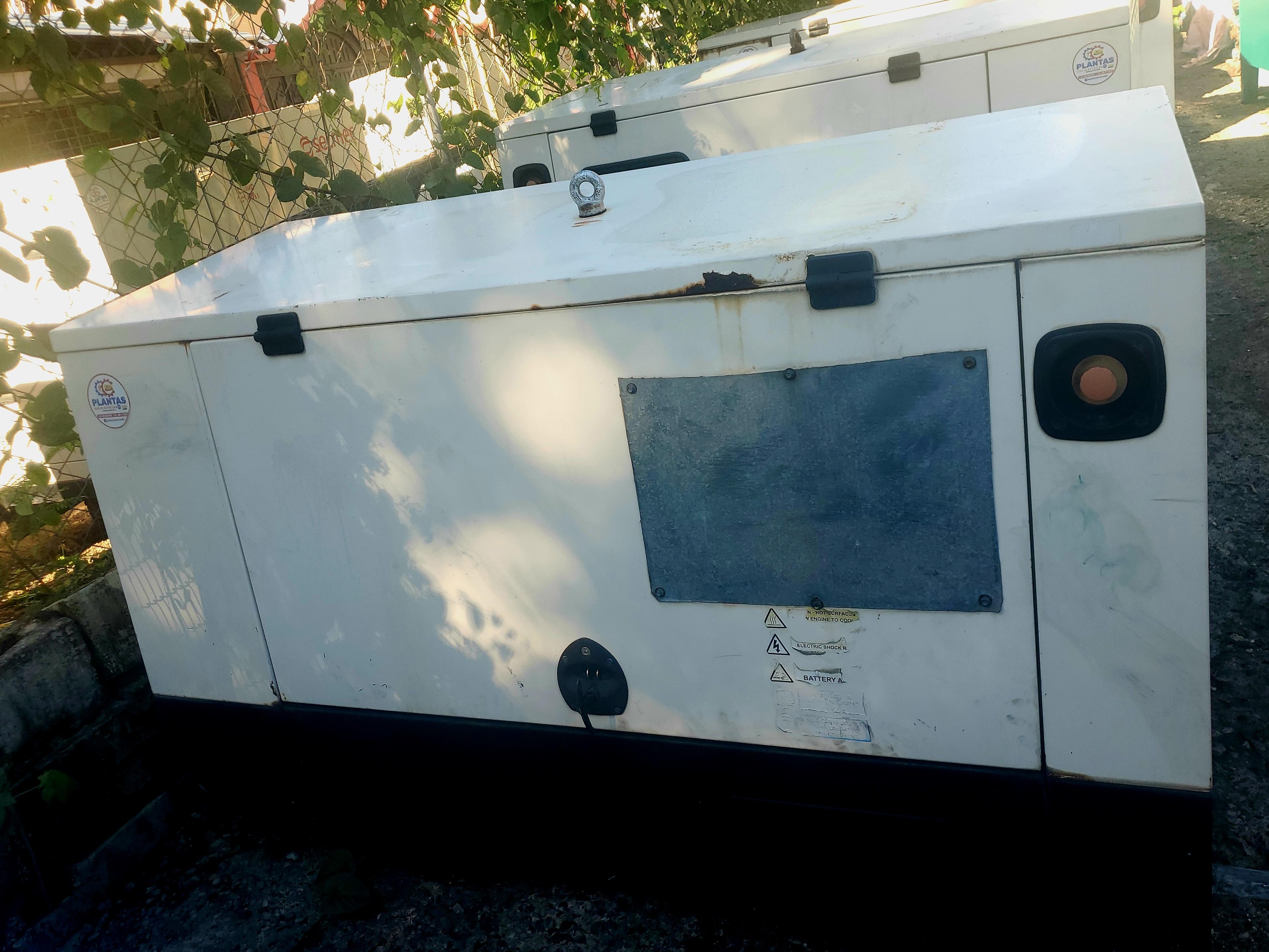 PLANTAS ELÉCTRICAS YANMAR BROADCROWN De 13 KW SUPER SILENCIOSA DISPONI Foto 7247655-2.jpg