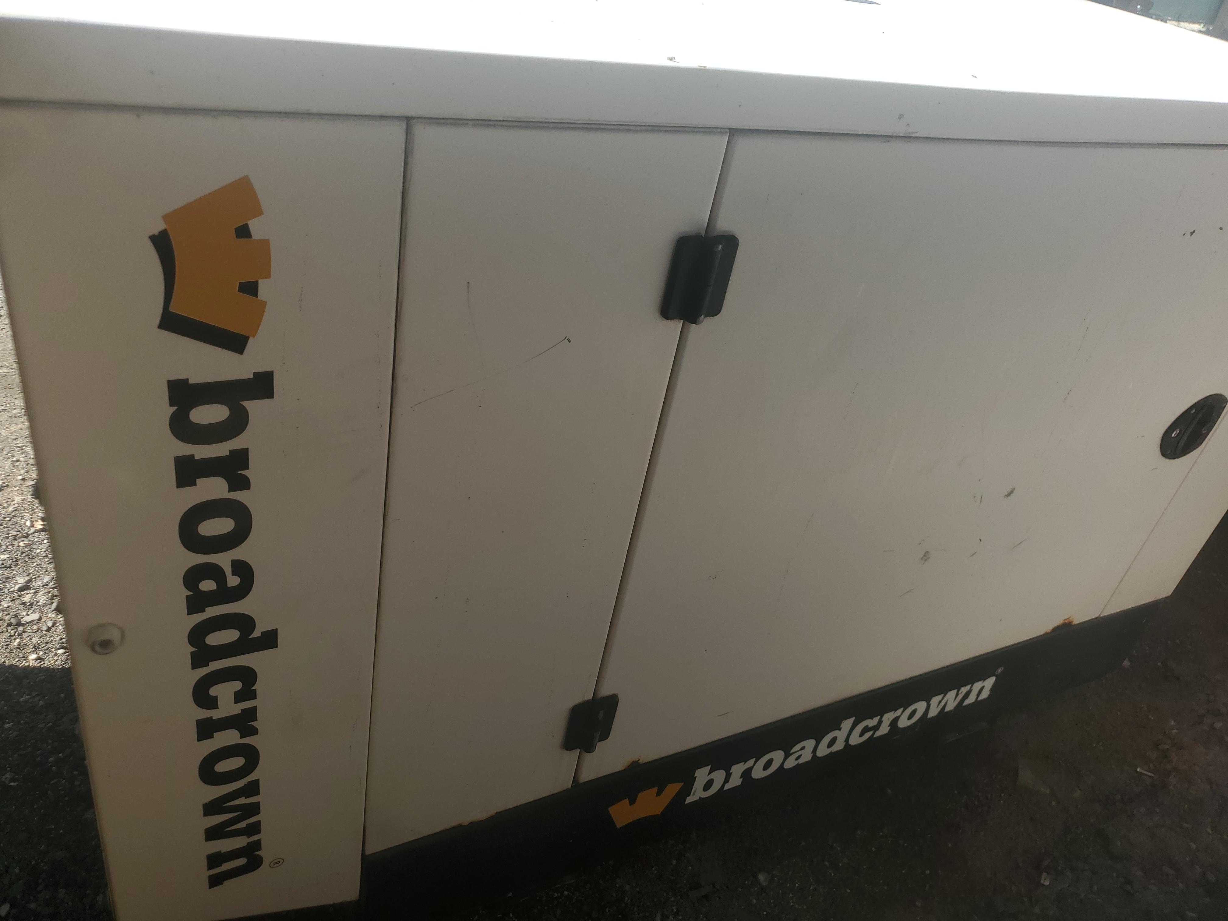PLANTAS ELÉCTRICAS YANMAR BROADCROWN De 13 KW SUPER SILENCIOSA DISPONI Foto 7247655-5.jpg