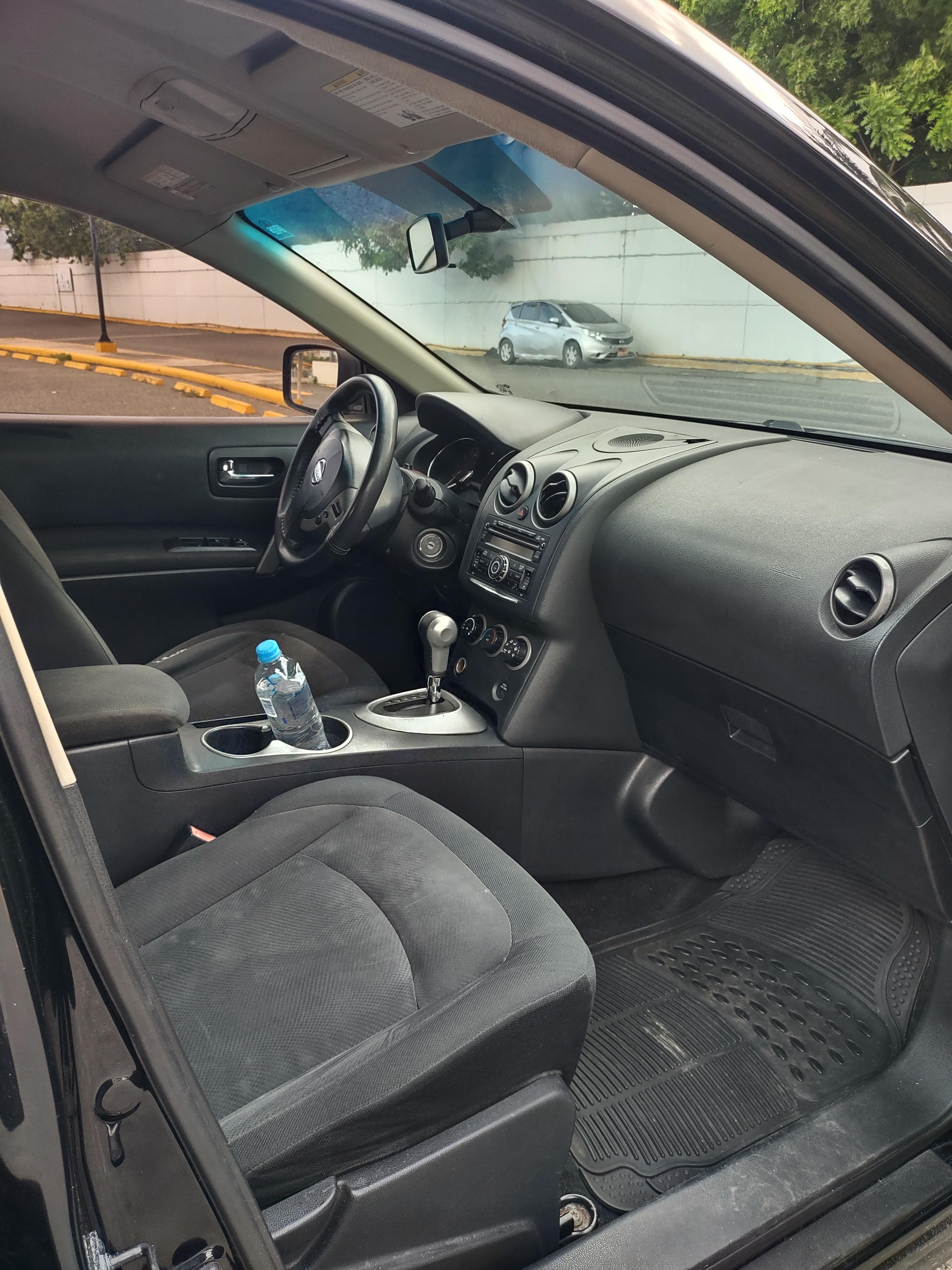 Nissan Rogué automática aire 2011 en exelente condiciones  Foto 7247676-5.jpg