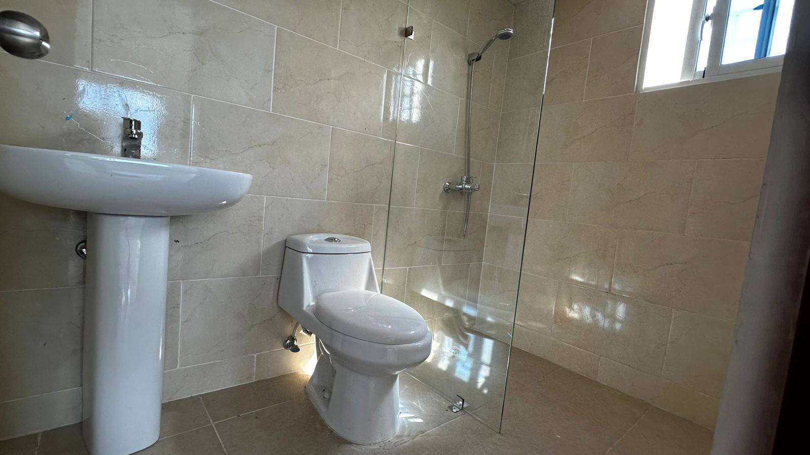 Apartamento Nuevo en Alquiler Aut. San Isidro Foto 7247691-5.jpg