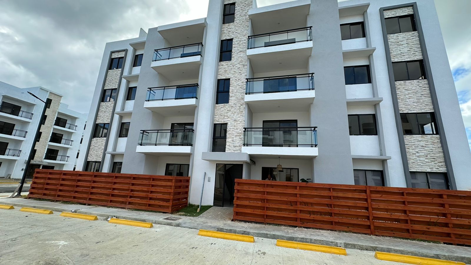 Proyecto de Apartamentos en Las Américas Foto 7247813-2.jpg