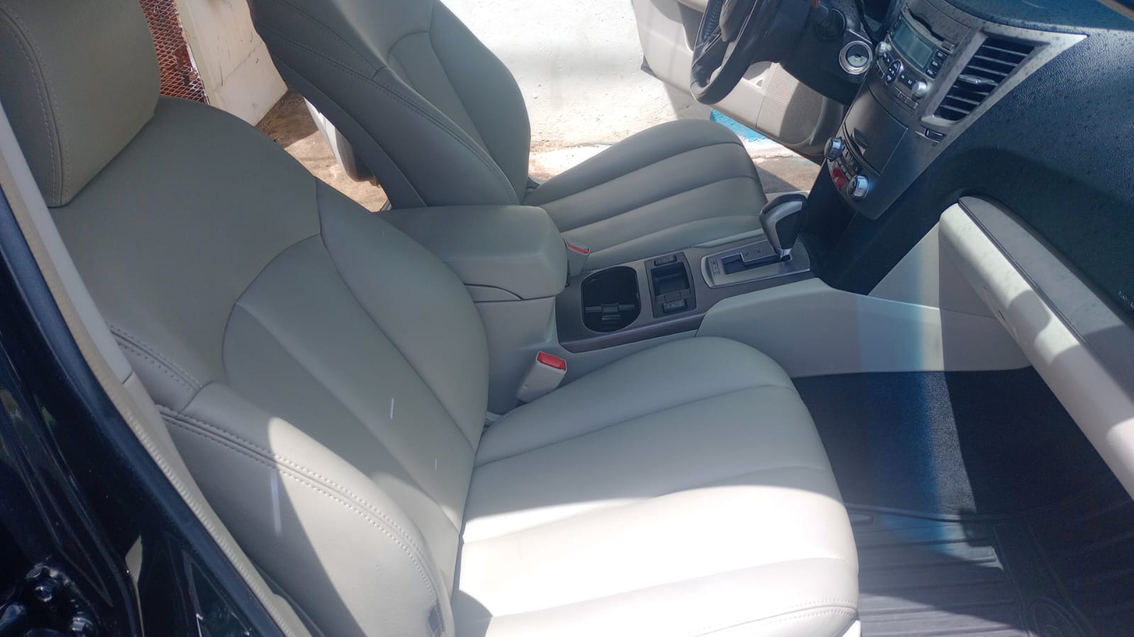 Subaru outback 2010  en Santo Domingo DN Foto 7247993-4.jpg