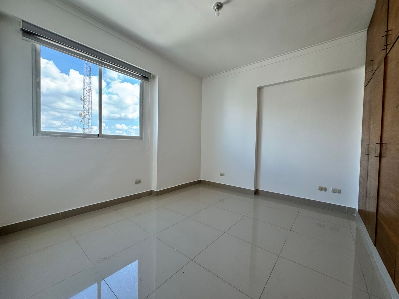 Apartamento 3 hab 2.5 baños El Vergel piso 7 incluye Locker Foto 7248218-5.jpg
