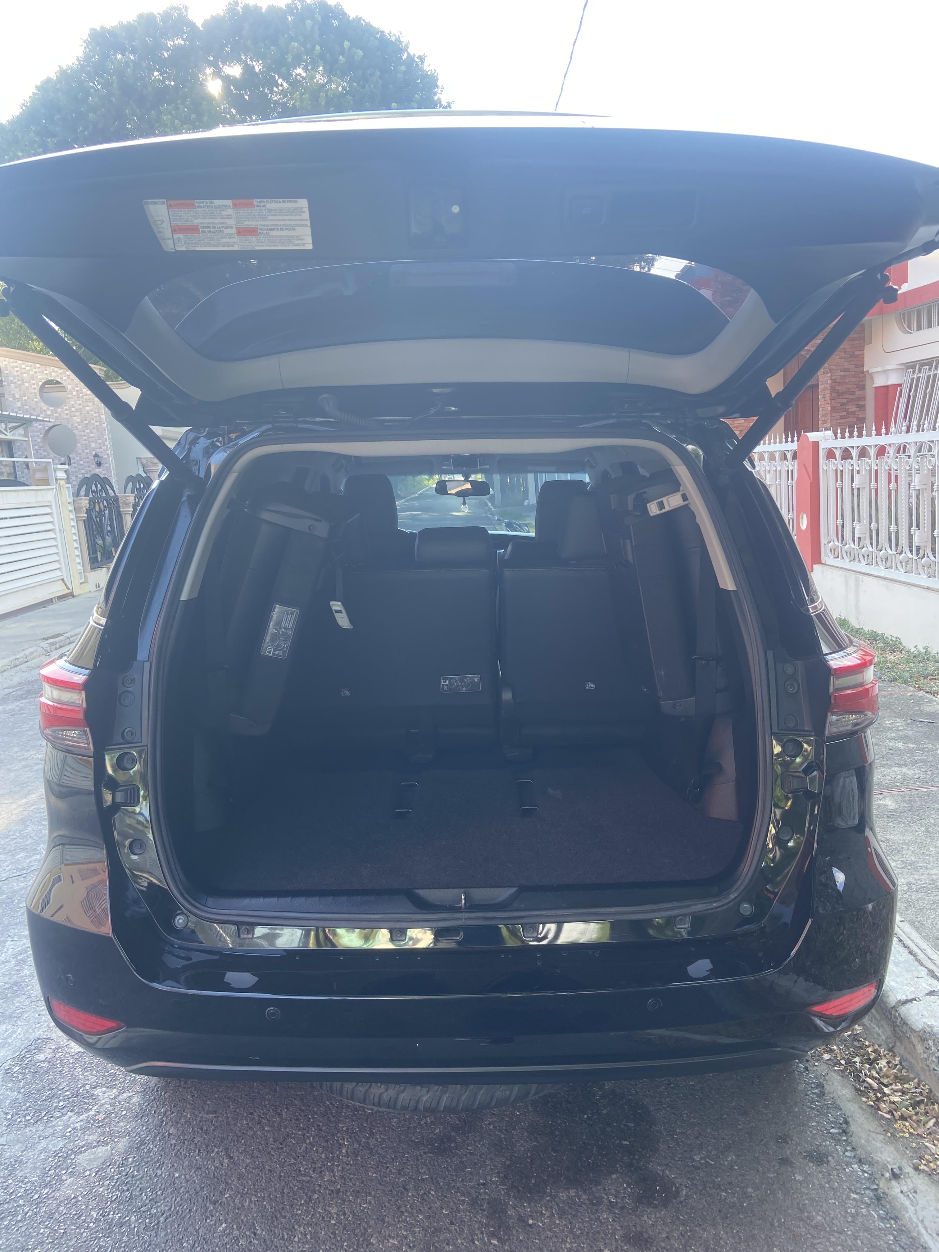 Toyota Fortuner SRV 2022 en Peravia Foto 7248294-11.jpg