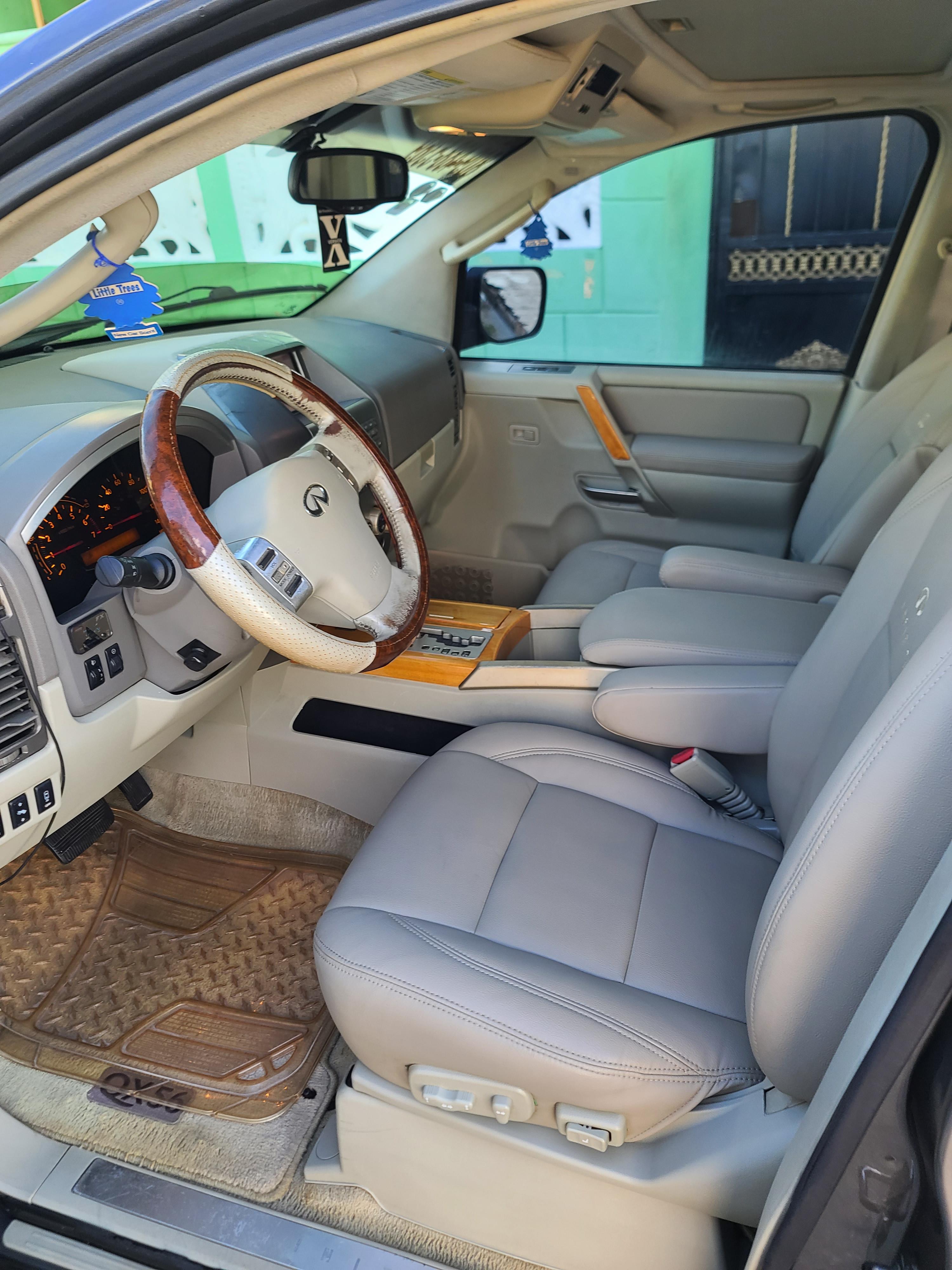 INFINITI QX56.2005  Foto 7248443-10.jpg