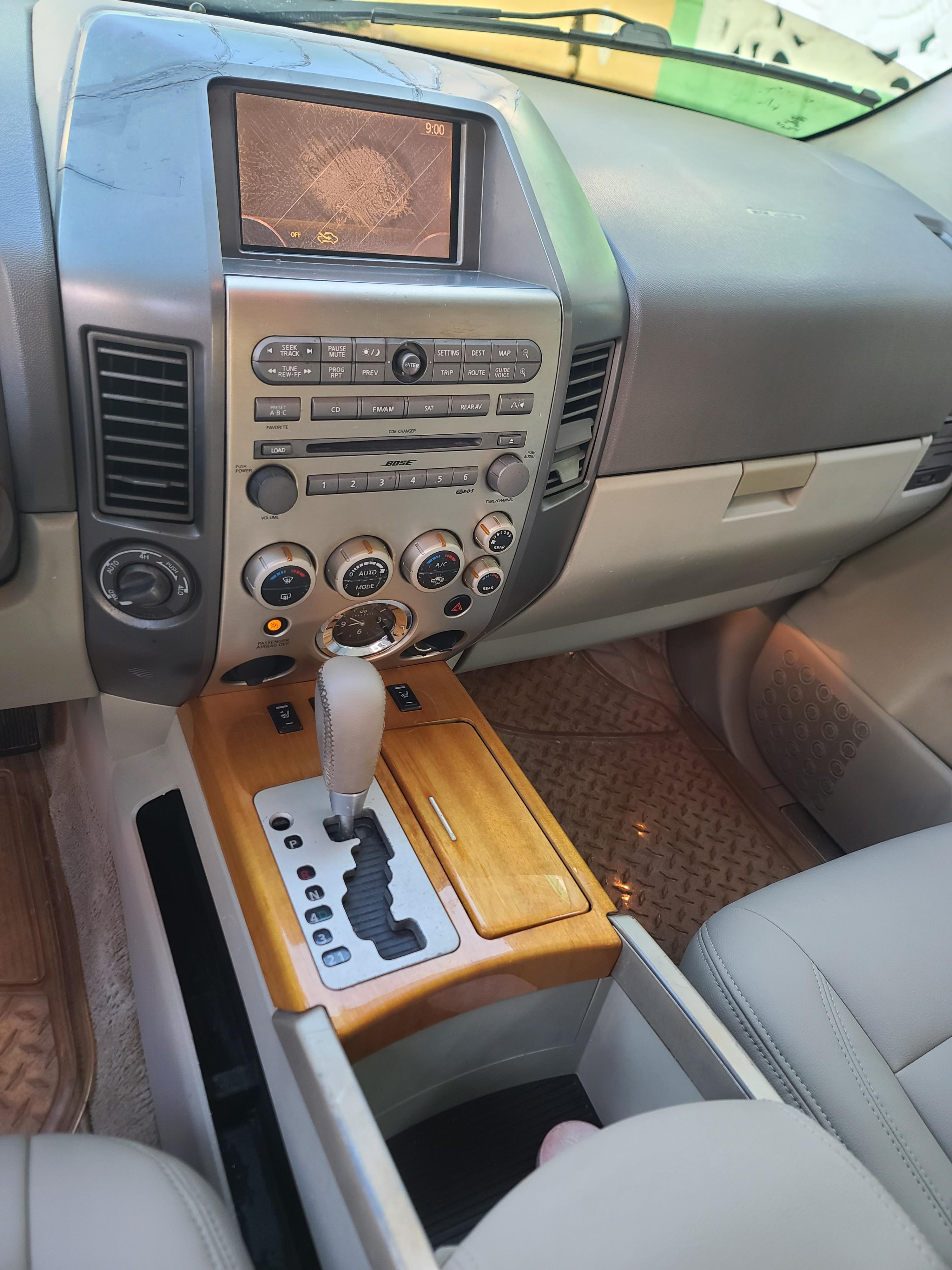 INFINITI QX56.2005  Foto 7248444-10.jpg