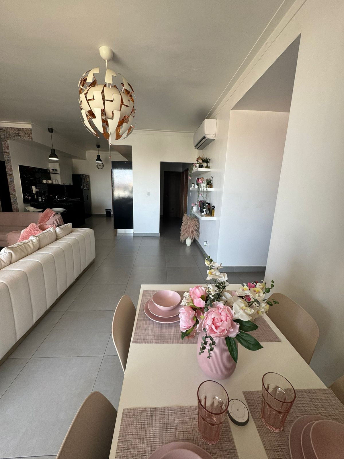 Venta de Apartamento en Serralles piso alto Amueblado Foto 7248616-3.jpg