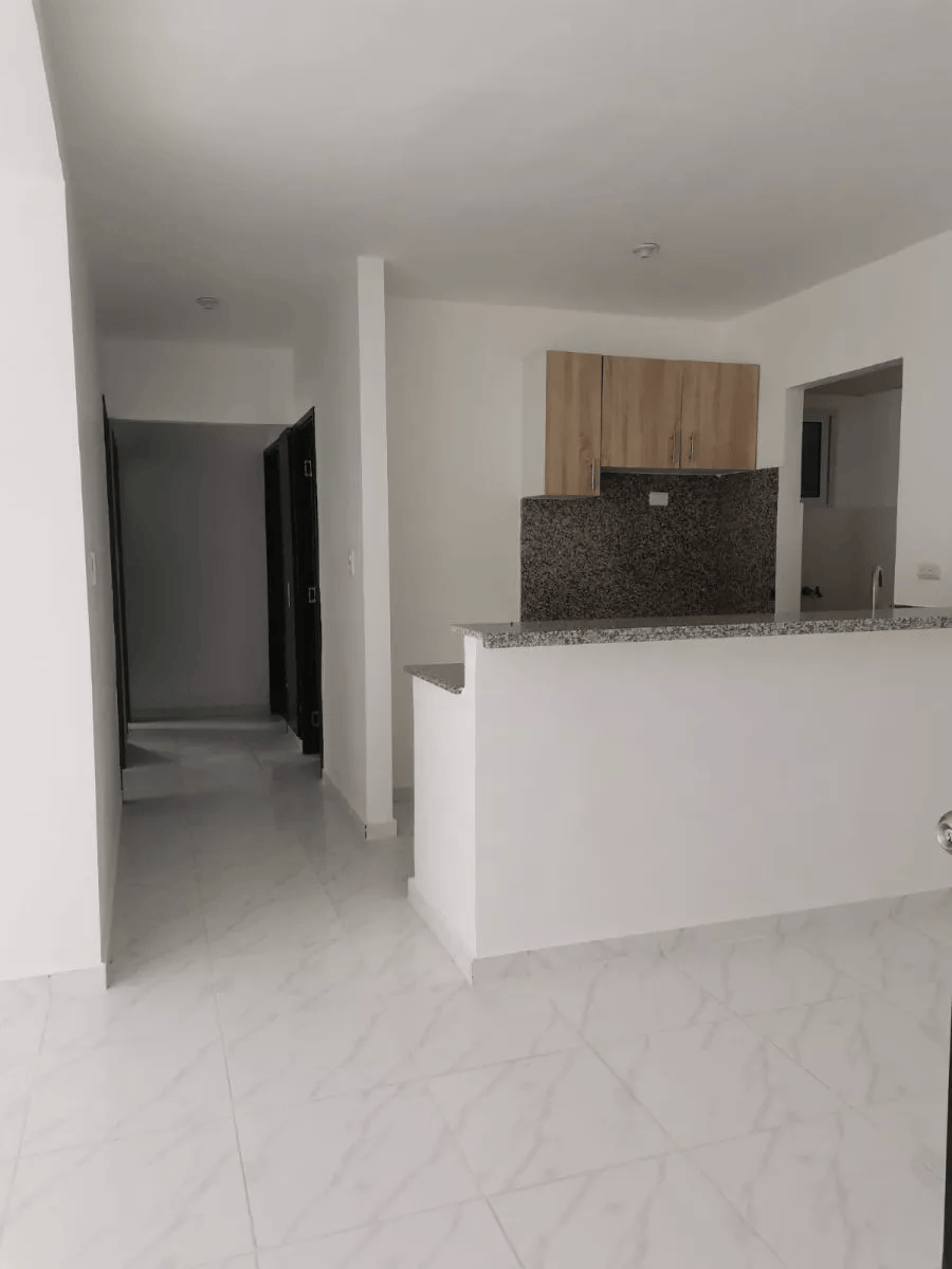 Apartamento en alquiler de 3 Habitaciones En La Romana Foto 7248720-5.jpg