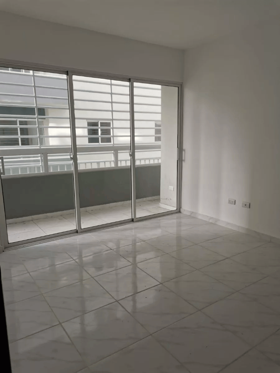 Apartamento en alquiler de 3 Habitaciones En La Romana Foto 7248720-6.jpg