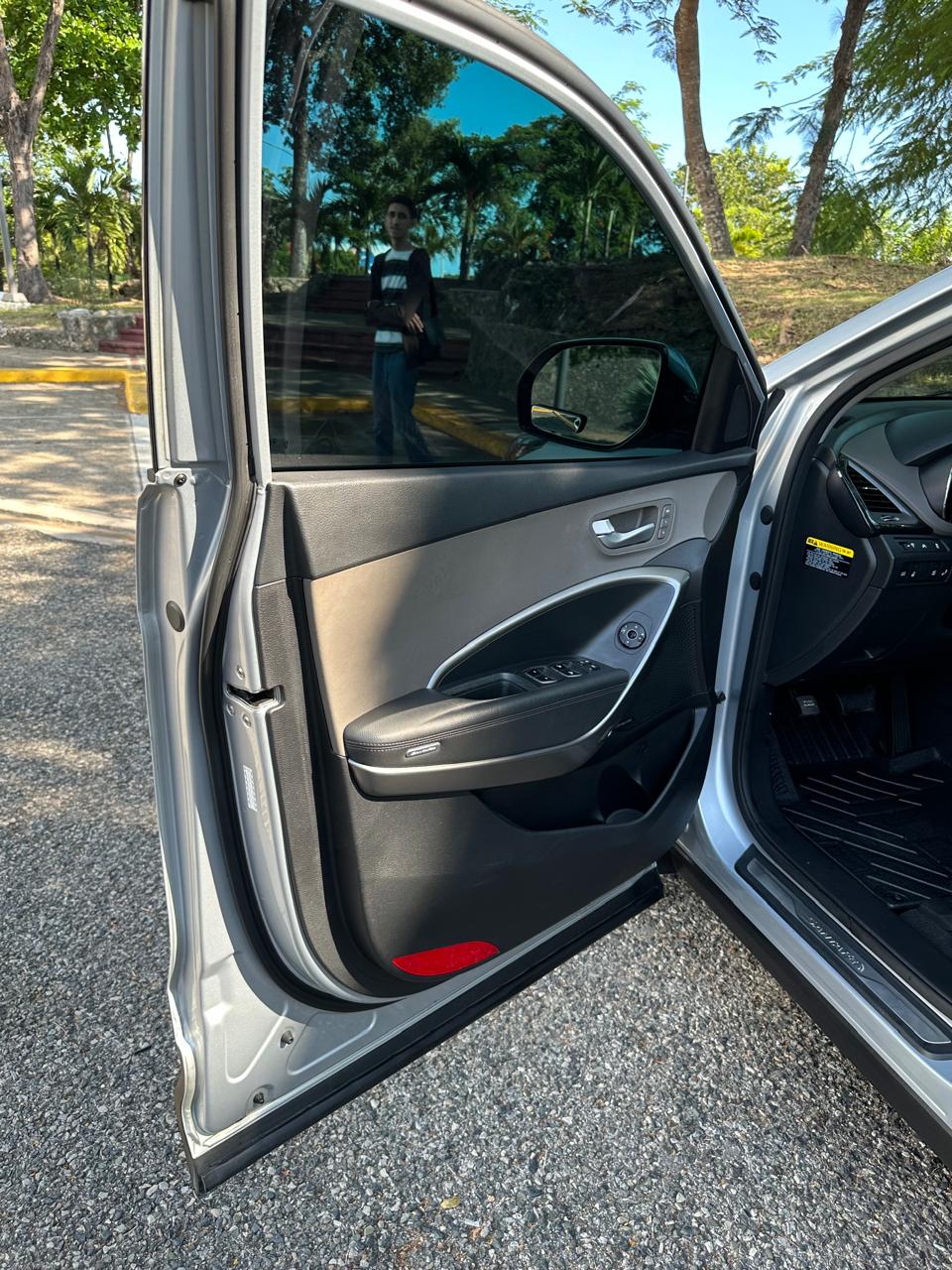Hyundai Santa Fe Ultimate 2016 3 filas impecable Foto 7248788-7.jpg