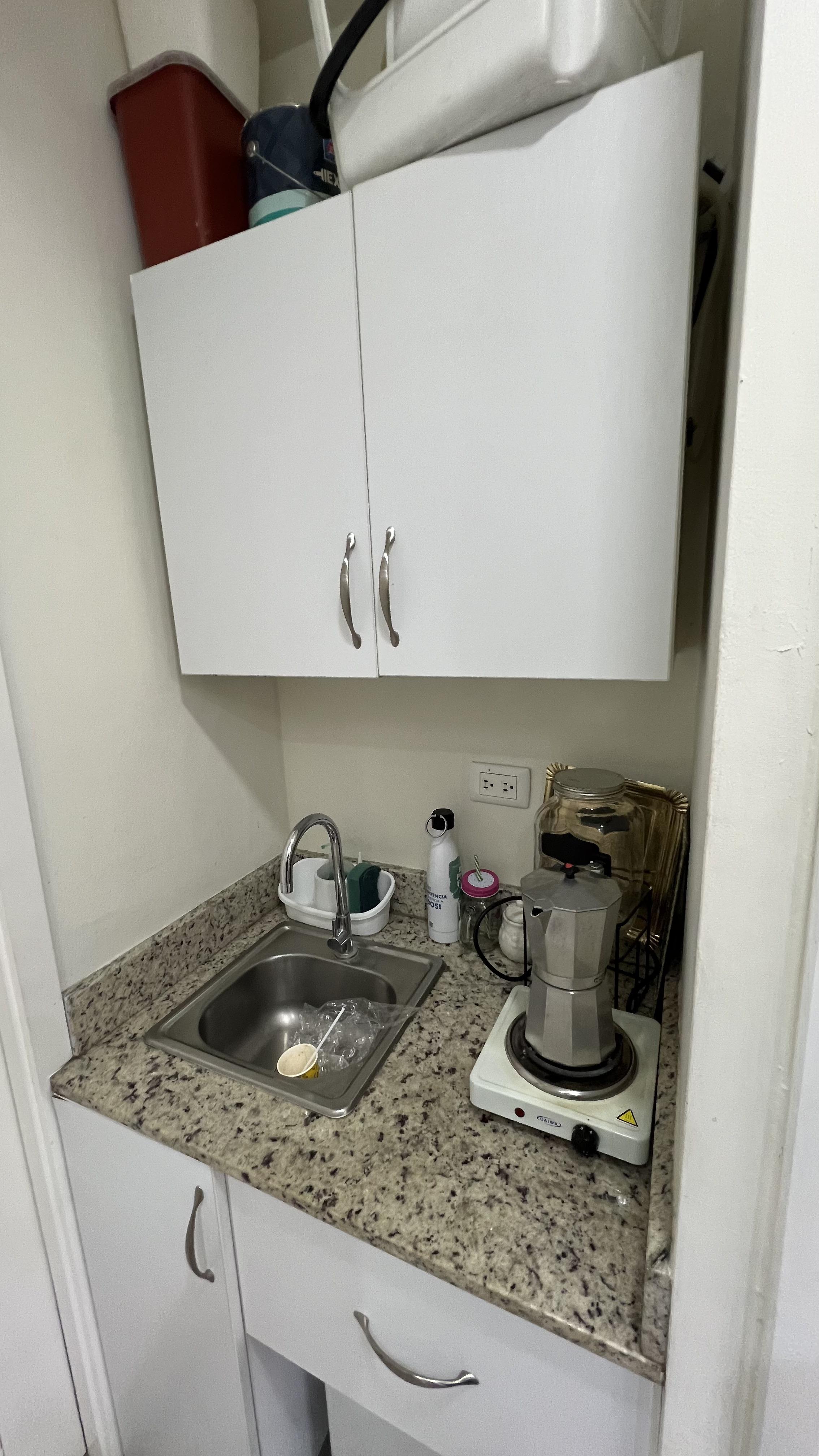 KITCHENNETE CON TOPE DE GRANITO Foto 7248804-2.jpg