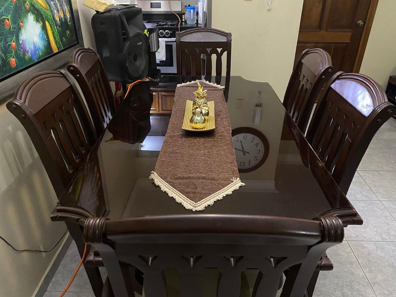 Vendo Comedor de 6 sillas en caoba Foto 7249161-2.jpg