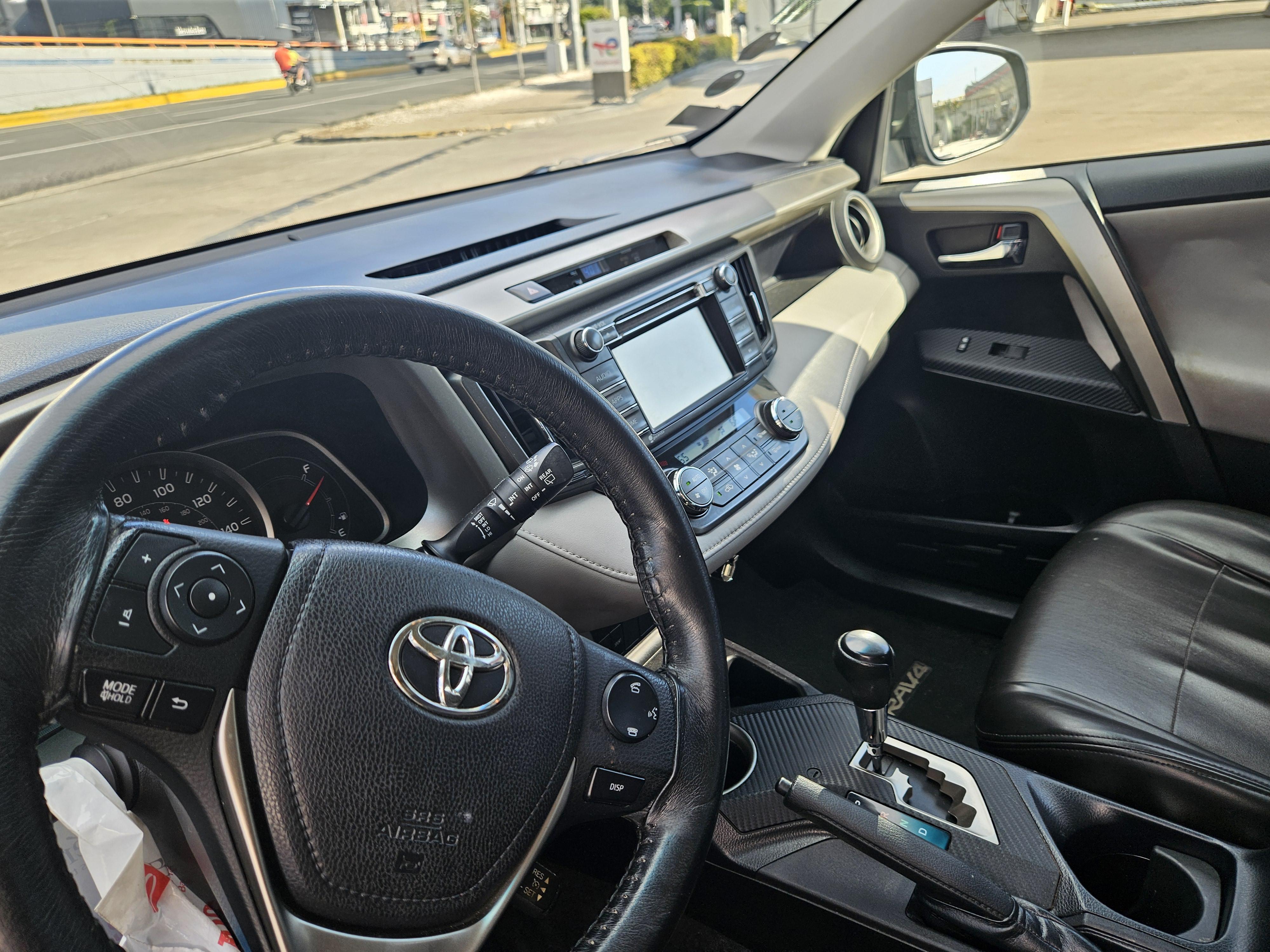 Toyota RAV4 2014 en excelentes condiciones Foto 7249165-5.jpg