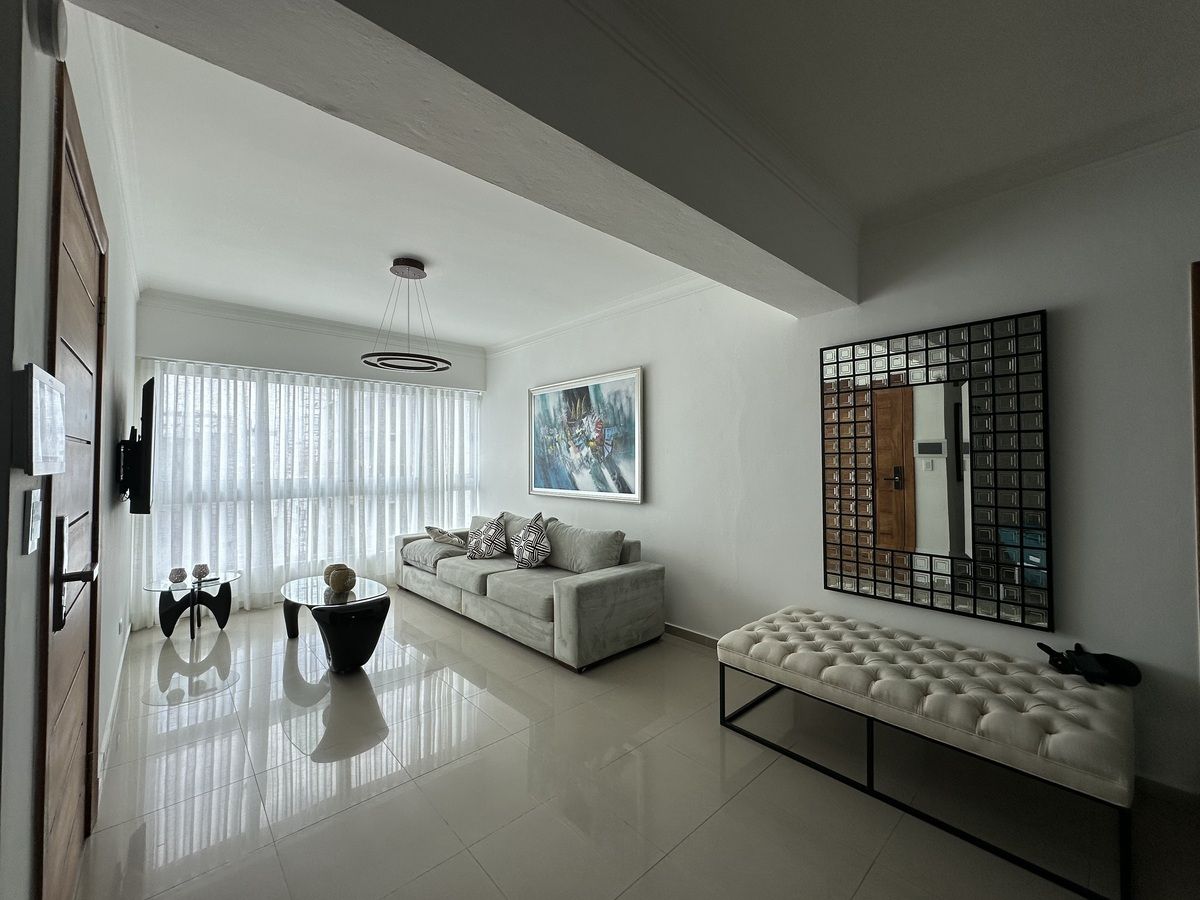 Apartamento en alquiler en Evaristo Morales de 3 habitaciones Foto 7249270-1.jpg
