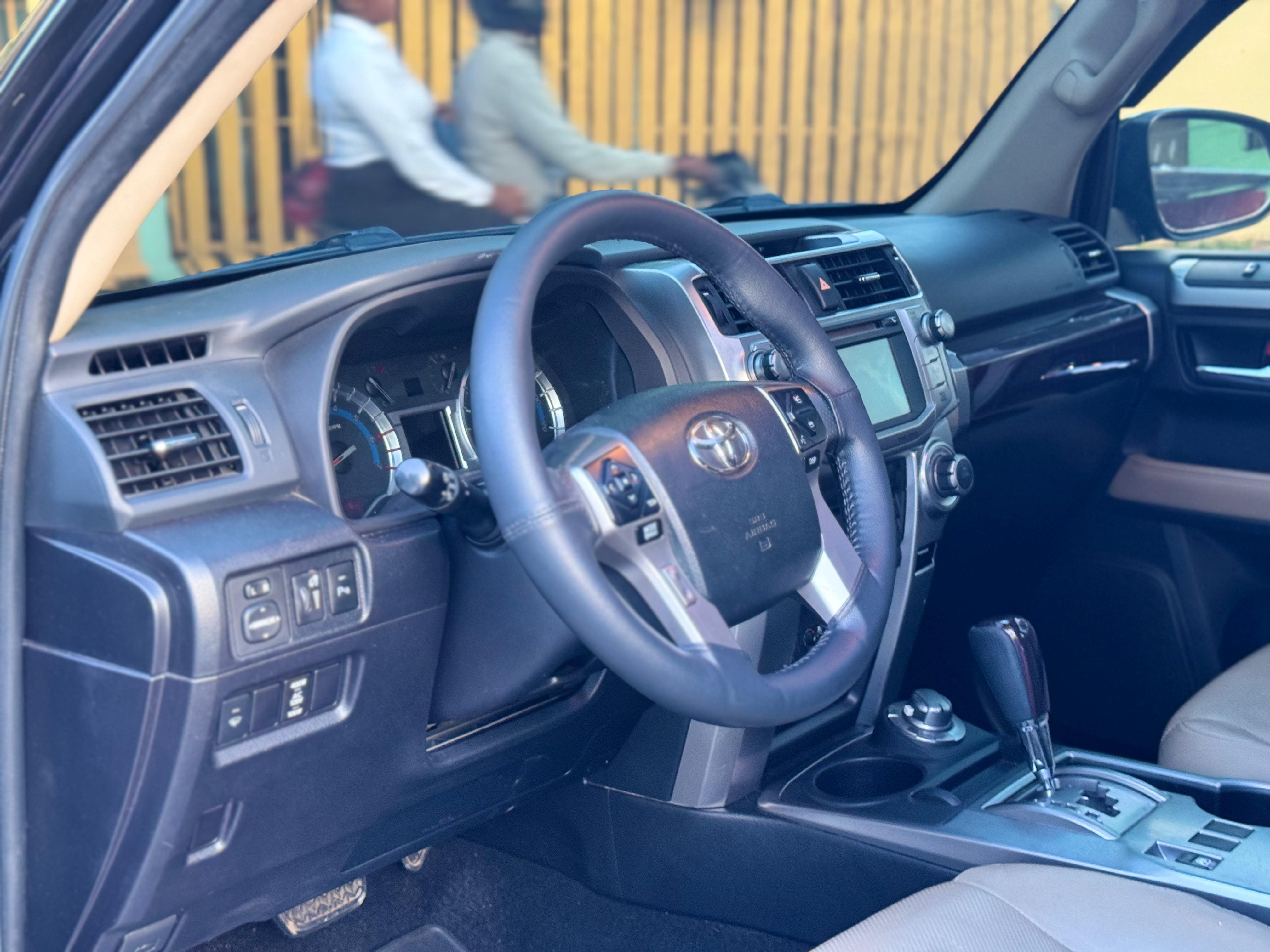 TOYOTA 4RUNNER LIMITED 4WD Foto 7249364-11.jpg