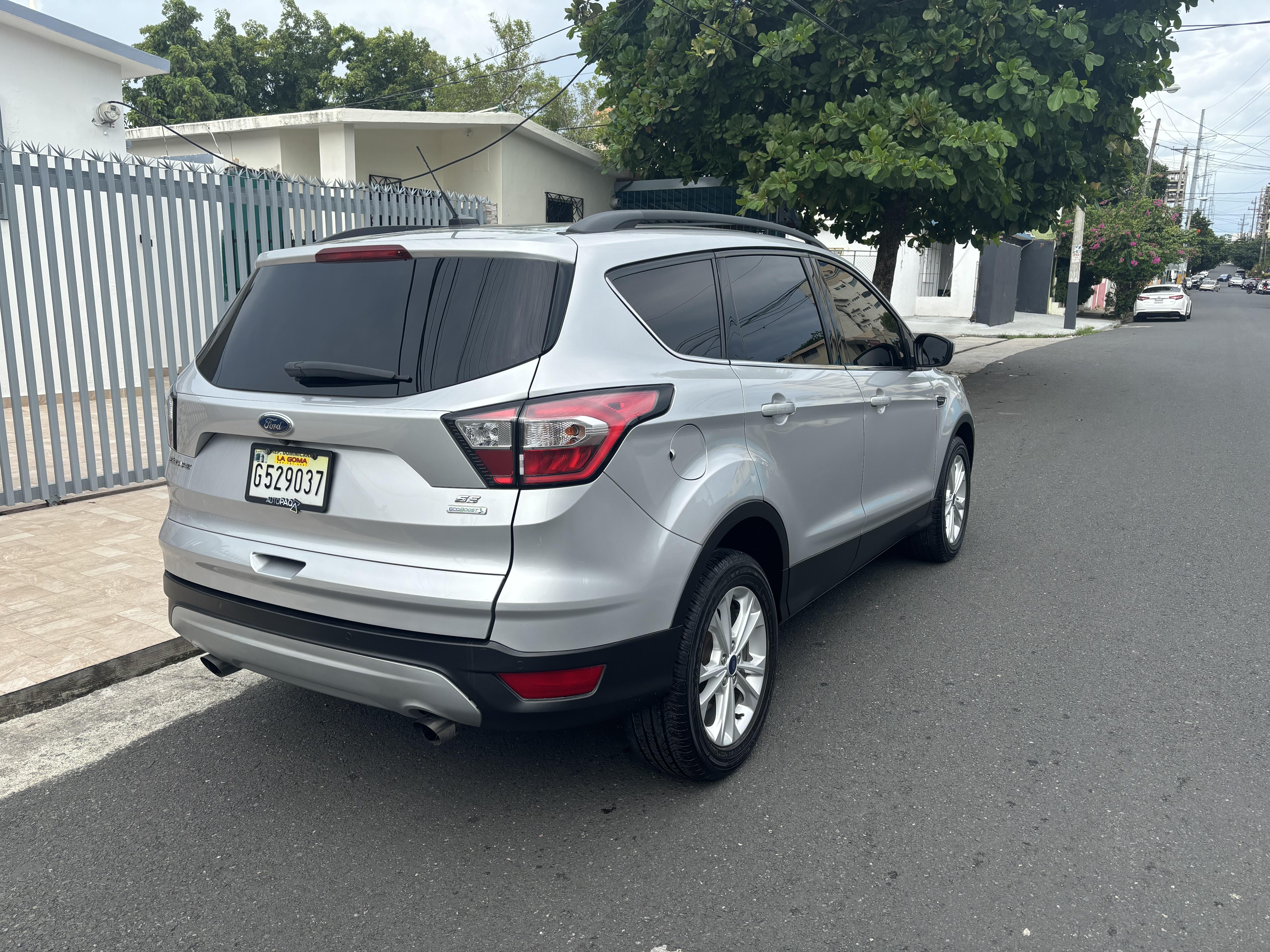 Ford Escape SE EcoBoost 2018 Foto 7249381-4.jpg