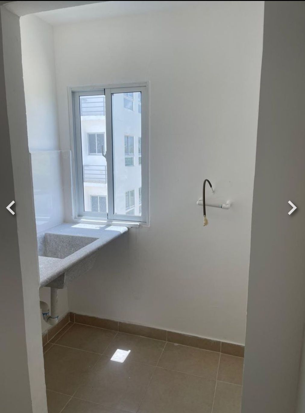 Alquiler de Apartamento de 3 Habitaciones con Terraza Privada en Autop Foto 7249402-9.jpg
