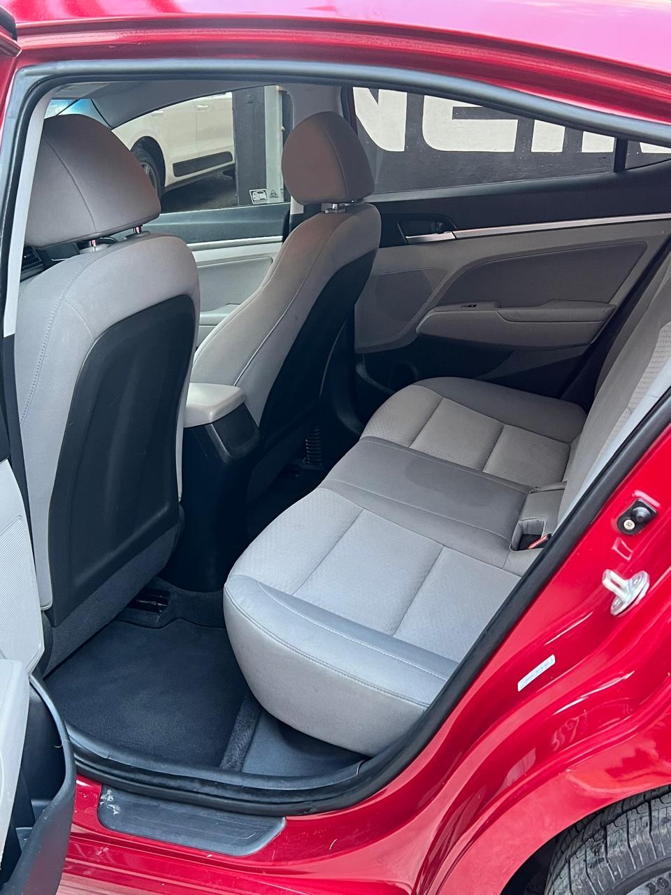 Hyundai Elantra 2019 version SEL✅ en Santo Domingo Oeste Foto 7249422-7.jpg