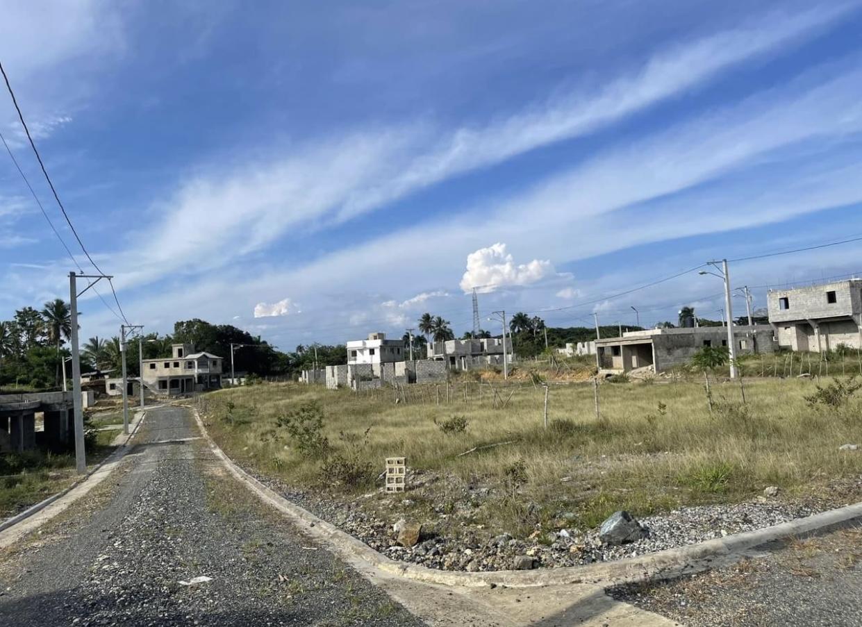 SOLARES FIAO Y CON  FACILIDADES DE PAGO EN RESIDEDNCIAL DE VILLA MELLA Foto 7249451-7.jpg