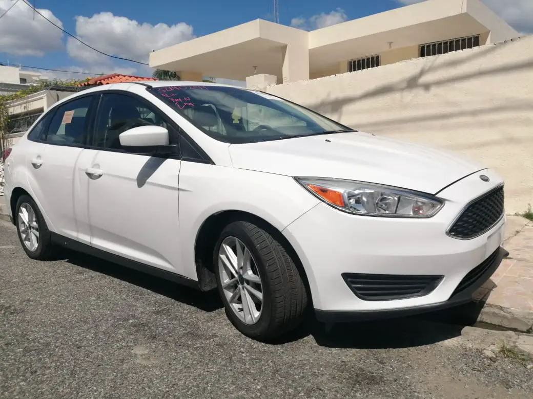 FORD FOCUS SE 2018 Recién Importado Como nuevoClean Carfax Foto 7249462-11.jpg