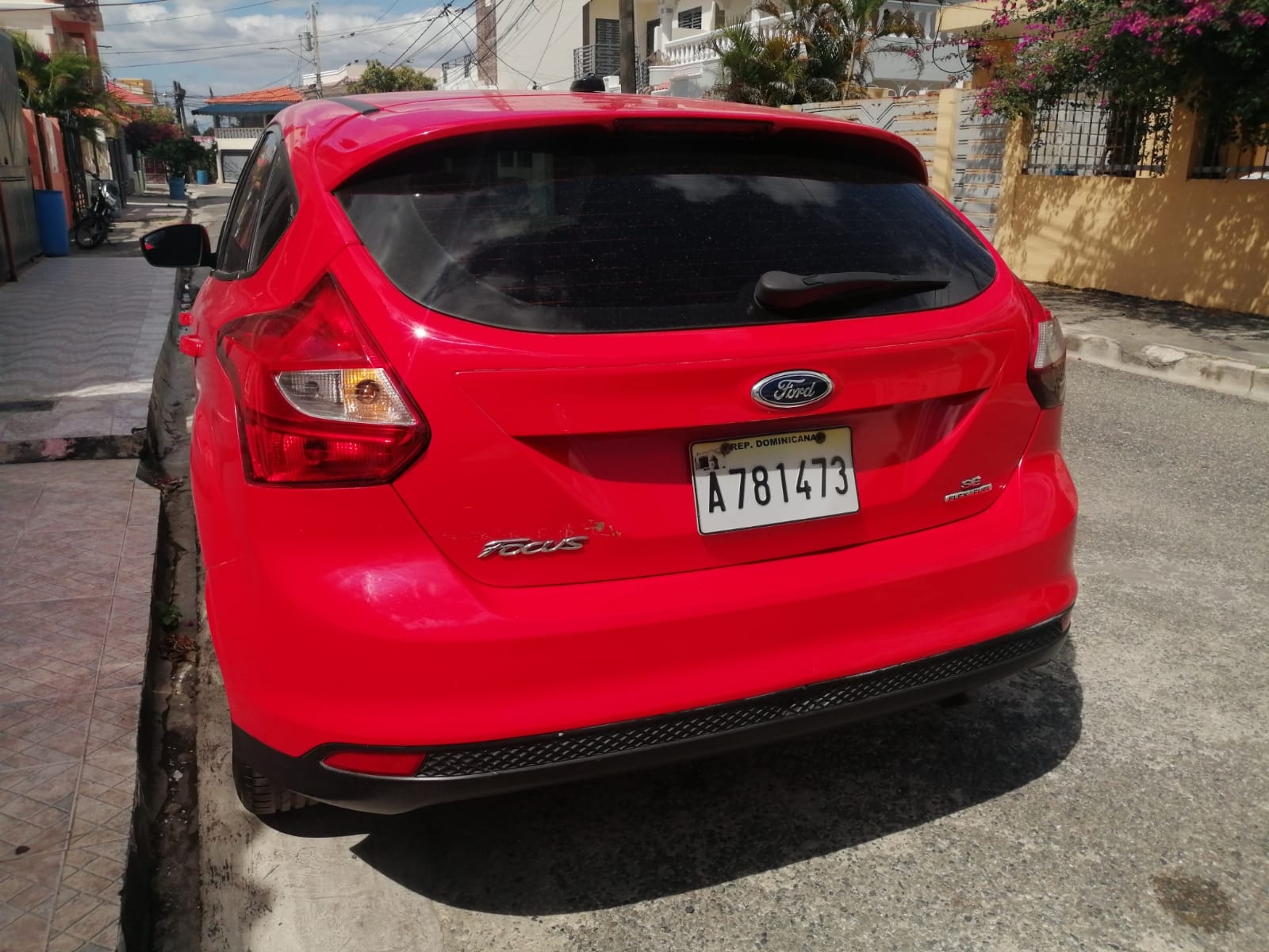 FORD FOCUS SE 2012 HATCHBACK Excelentes Condiciones Clean  Foto 7249471-3.jpg