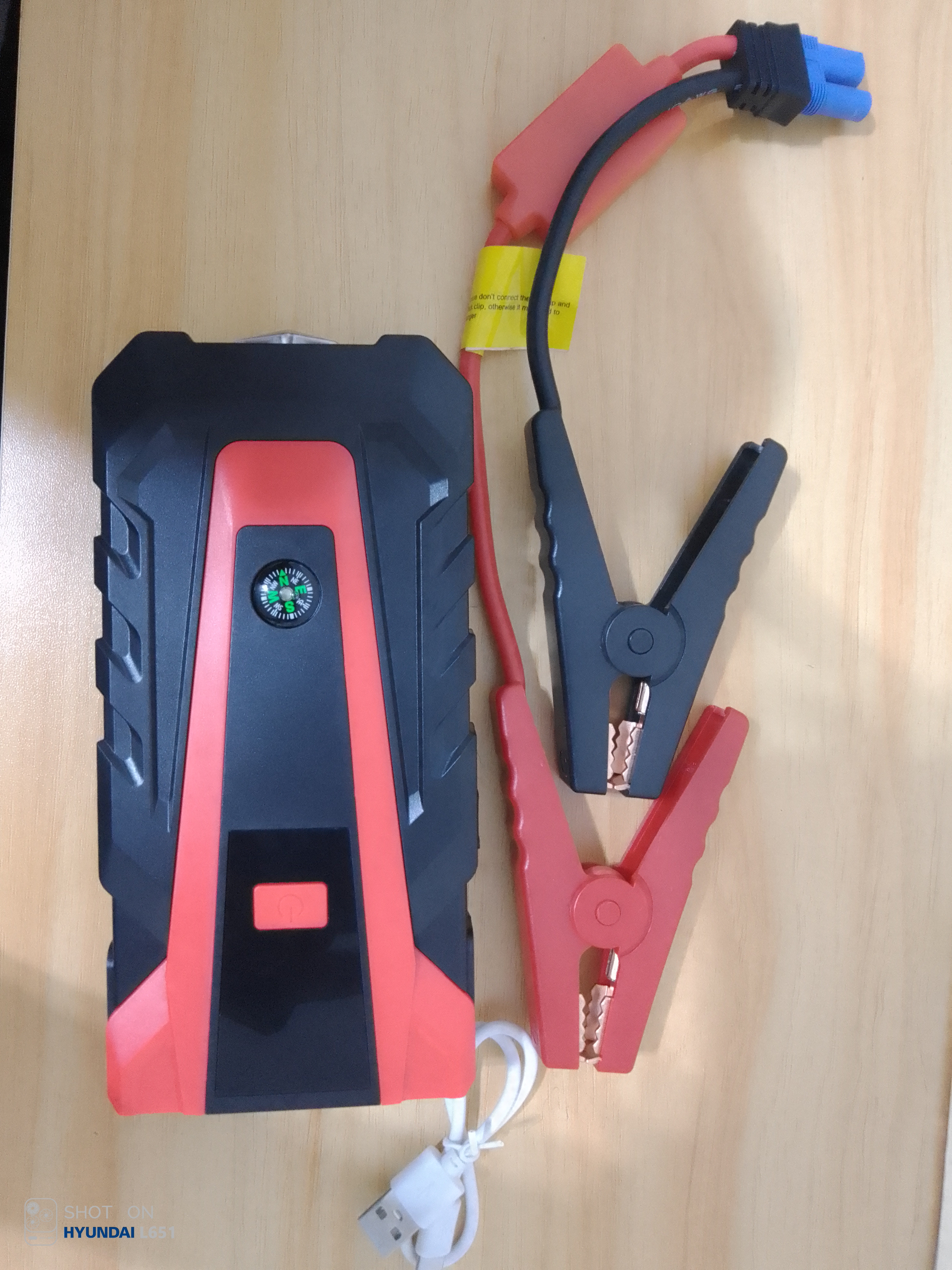 Jumper de baterias para carros con puertos USB y diversos conectores m Foto 7249932-4.jpg