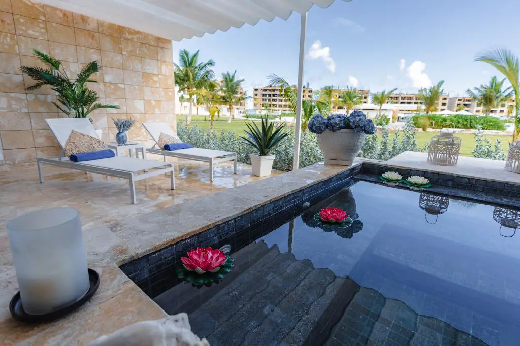 Tu Playa Privada en City Place Downtown Foto 7250012-7.jpg