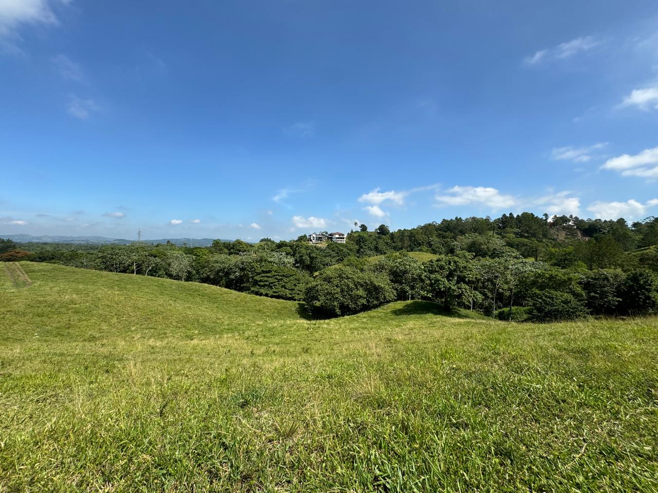 Proyecto en Venta en Zona Exclusiva en Jarabacoa con Imágenes en 3D Foto 7250086-10.jpg