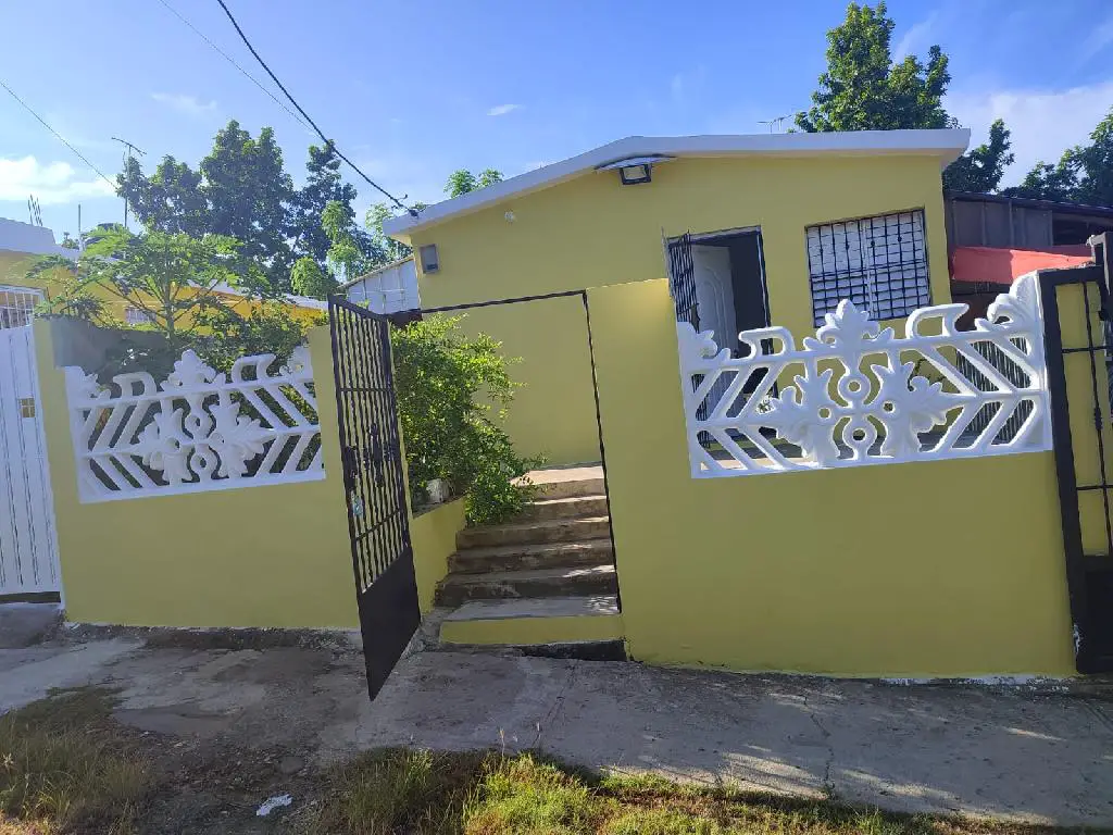 SE VENDE HERMOSA CASA Y BARATA POR MOTIVO DE VIAJE Foto 7250163-2.jpg