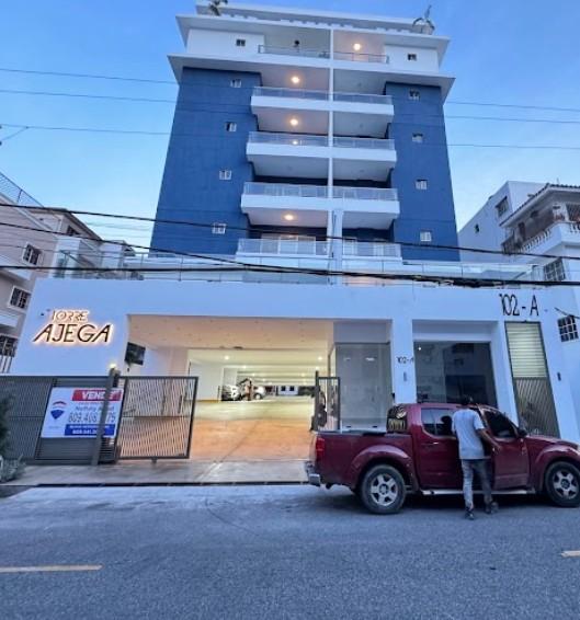 Bella vista Norte Apto Nuevo con áreas sociales y dos parqueos  Foto 7250225-3.jpg