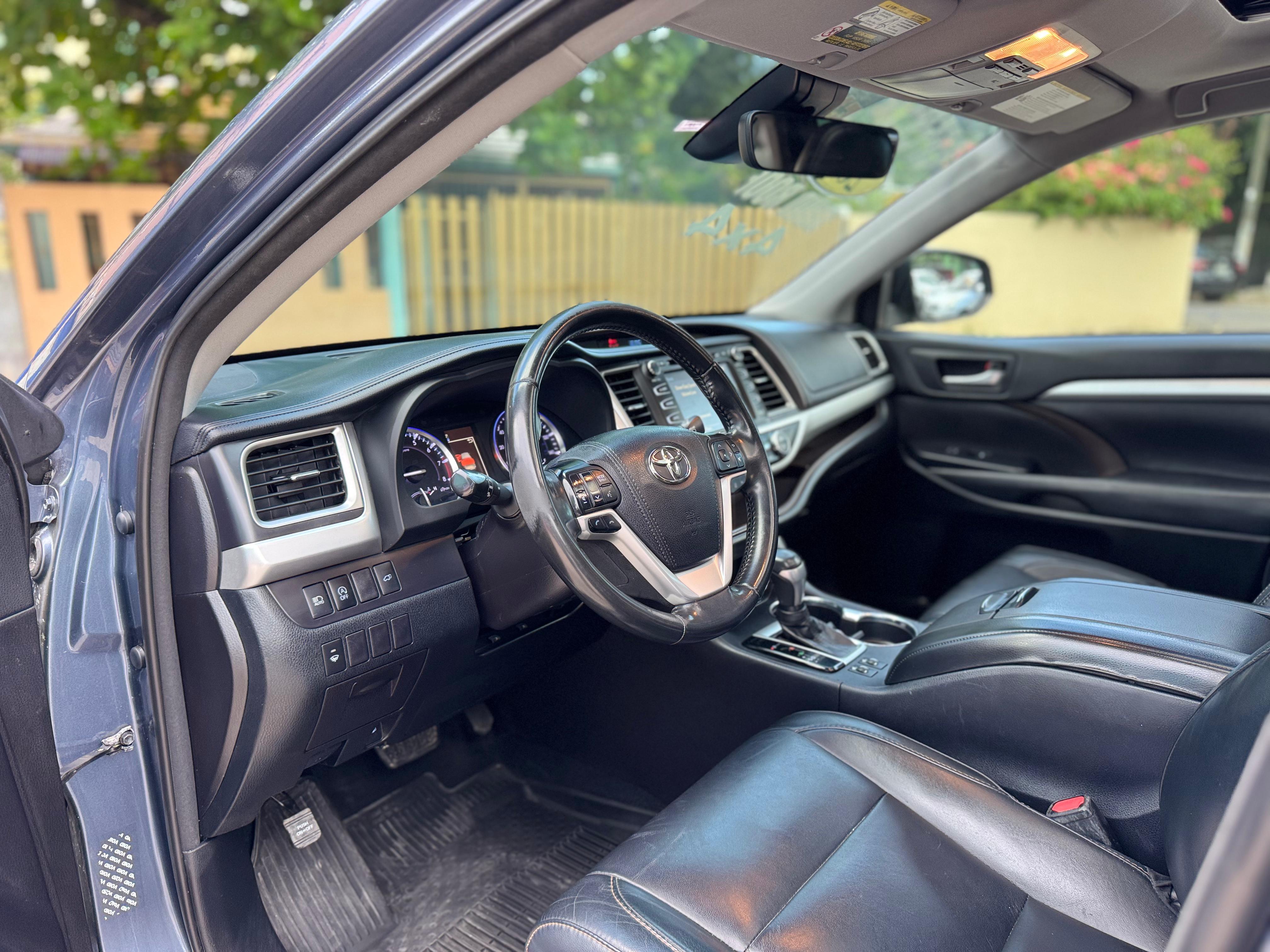 TOYOTA HIGHLANDER XLE 4WD 2018 Foto 7250252-10.jpg