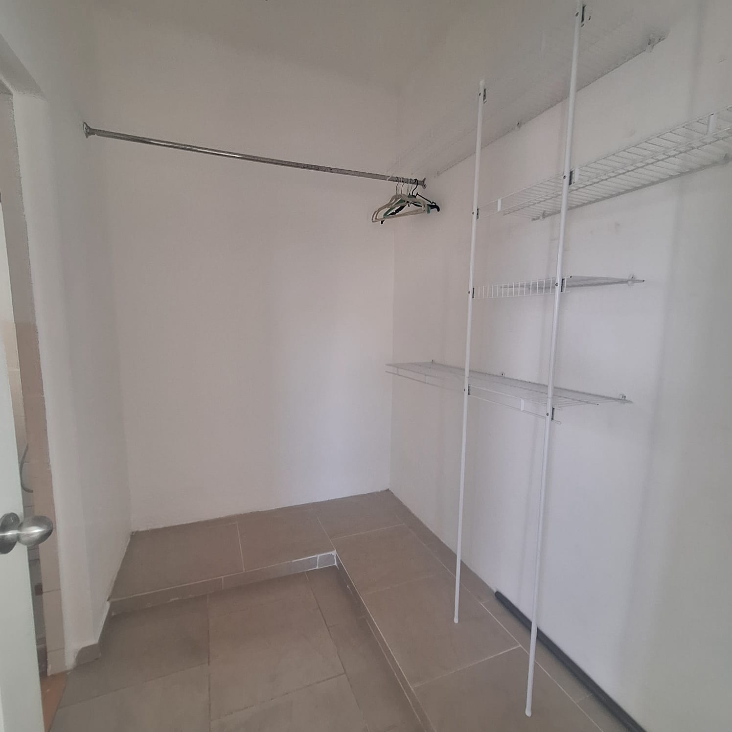 Apartamento en alquiler con vista al mar en Gazcue  Foto 7250317-3.jpg