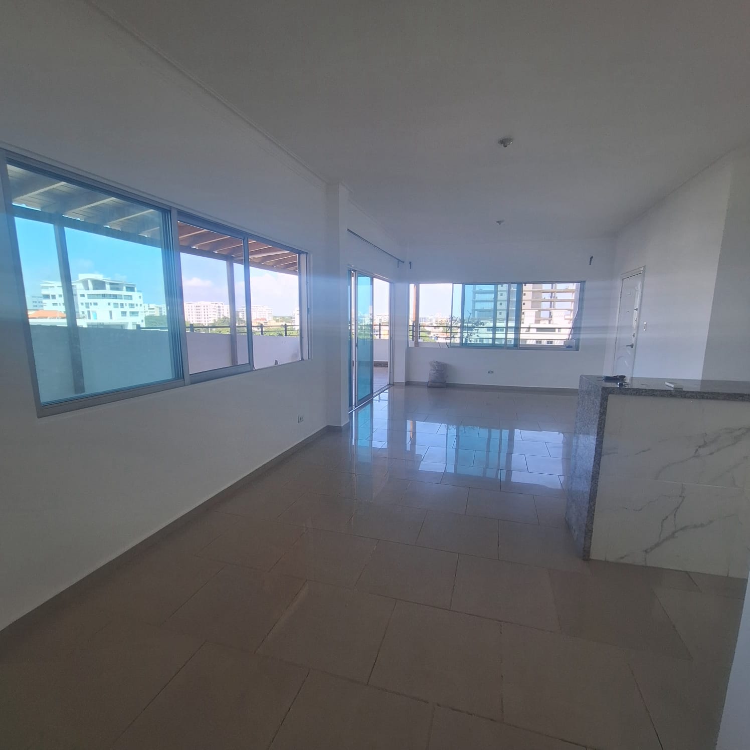 Apartamento en alquiler con vista al mar en Gazcue  Foto 7250317-5.jpg