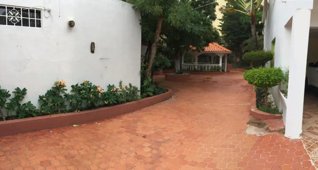Casa en venta p/ demoler 643 MT. Ensanche Isabelita  Foto 7250549-5.jpg