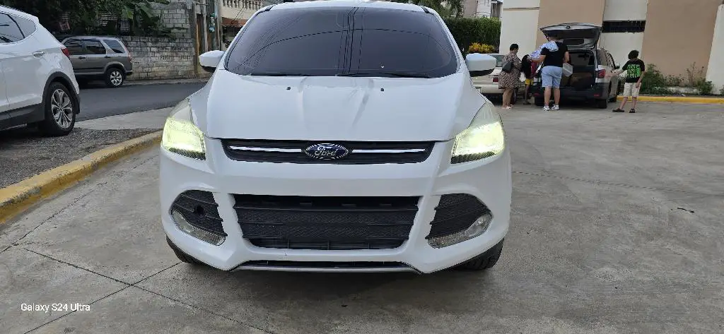 Ford Escape SE Ecoboost Turbo 2016 Foto 7250688-7.jpg