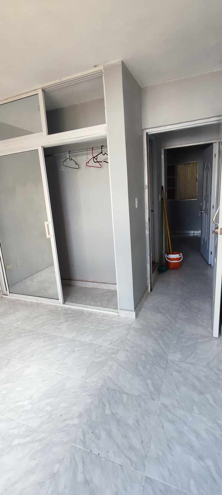 Gazcue Alquilo Apartamento Sin Amueblar De 2 Habitaciones Gascue Centu Foto 7250926-4.jpg