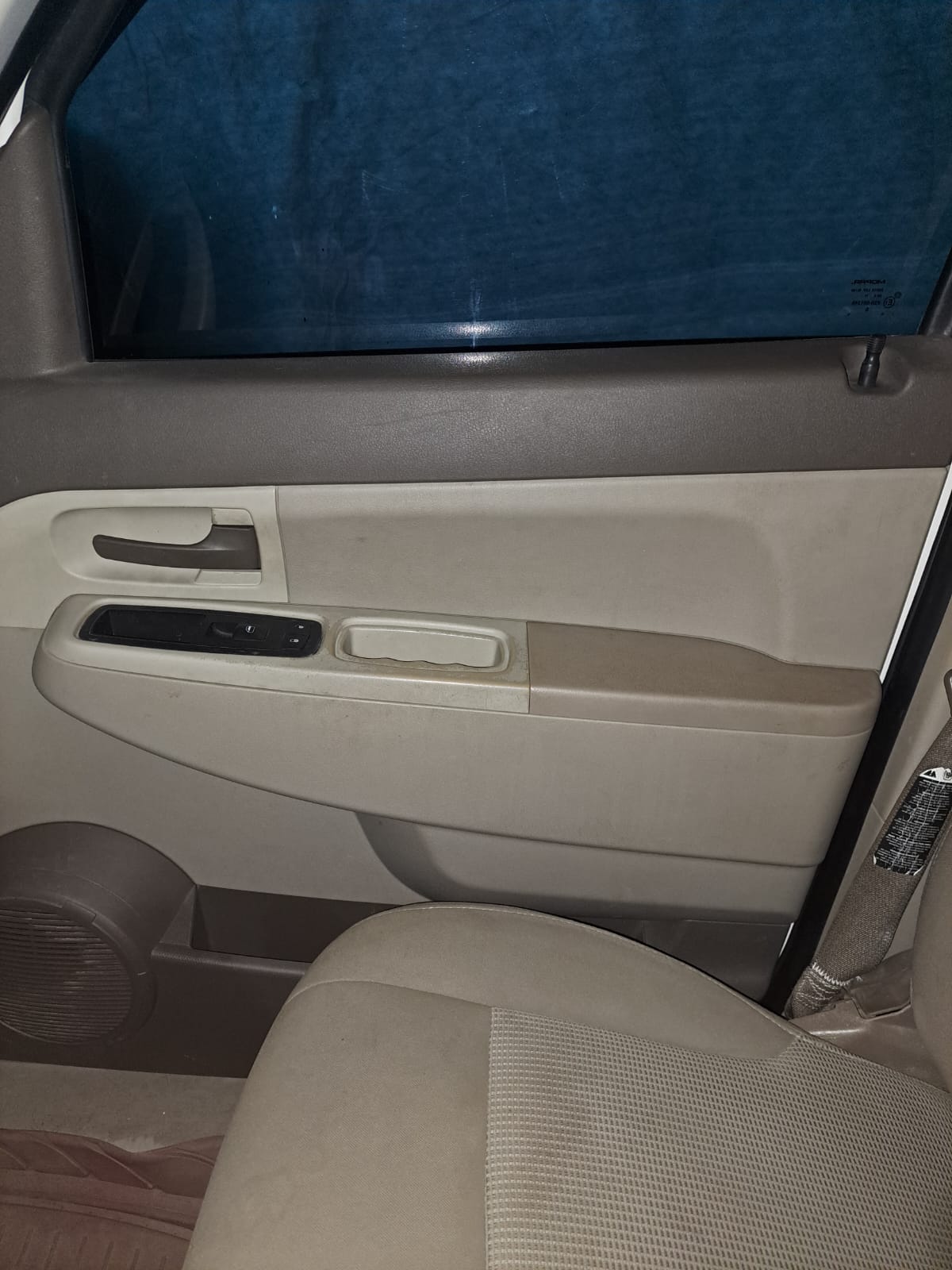 Vendo Jeep Liberty 2009  Foto 7251020-11.jpg