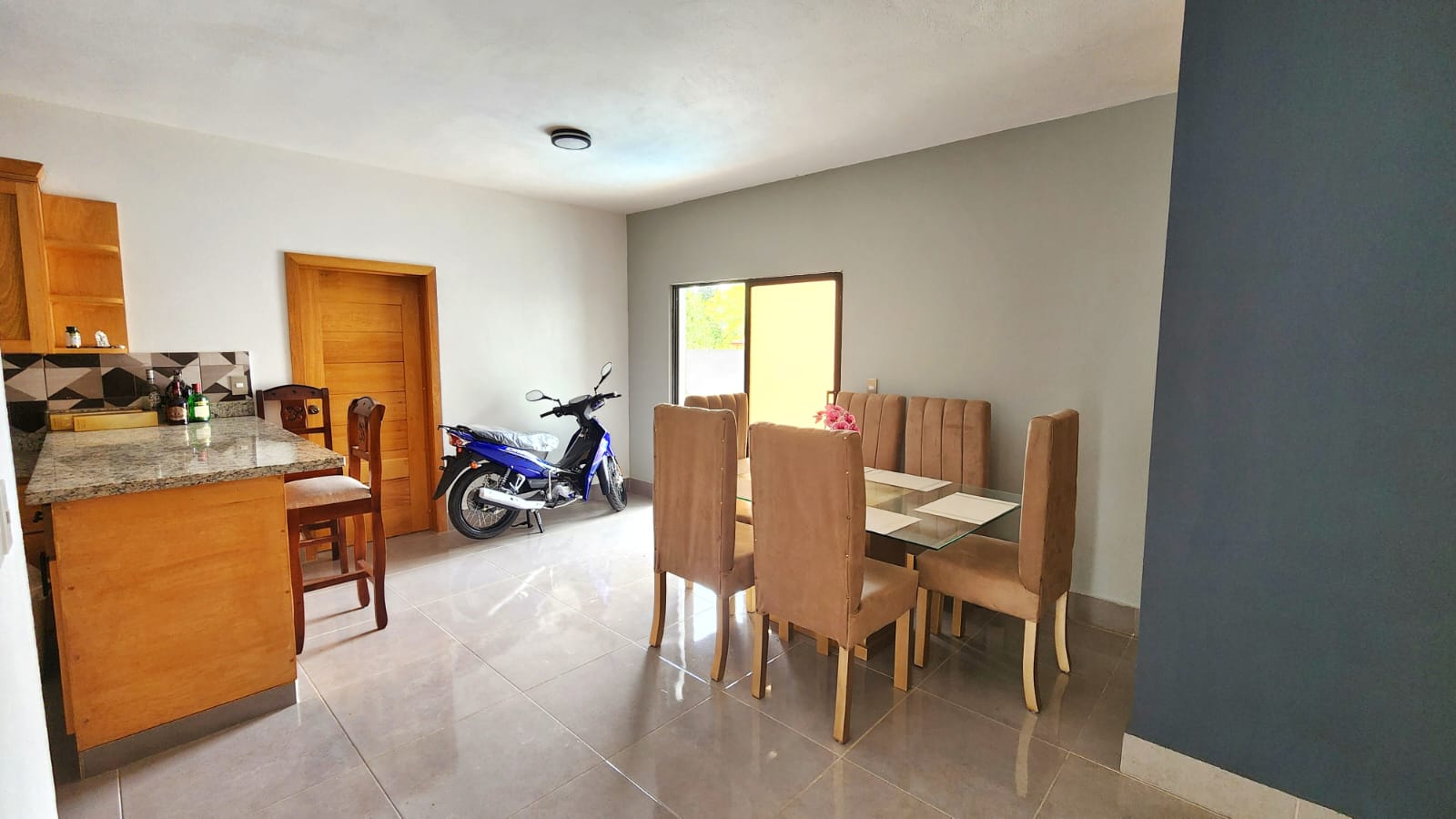Vendo Majestuosa Casa moderna en Jarabacoa  A 2 minutos del pueblo  Foto 7251064-1.jpg