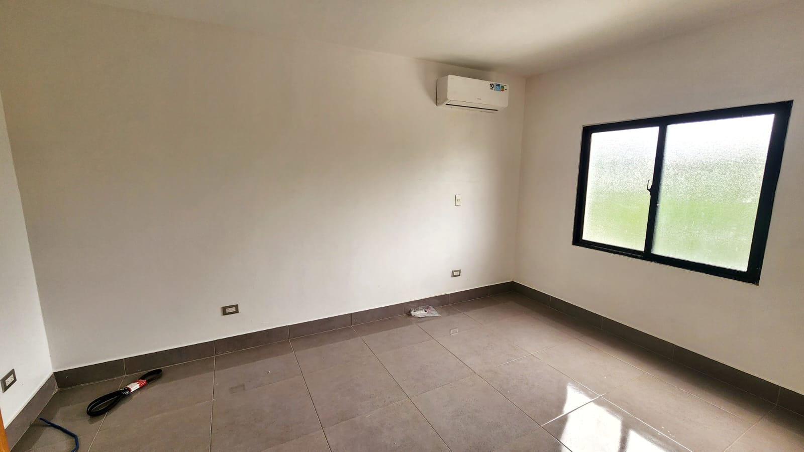 Vendo Majestuosa Casa moderna en Jarabacoa  A 2 minutos del pueblo  Foto 7251064-10.jpg