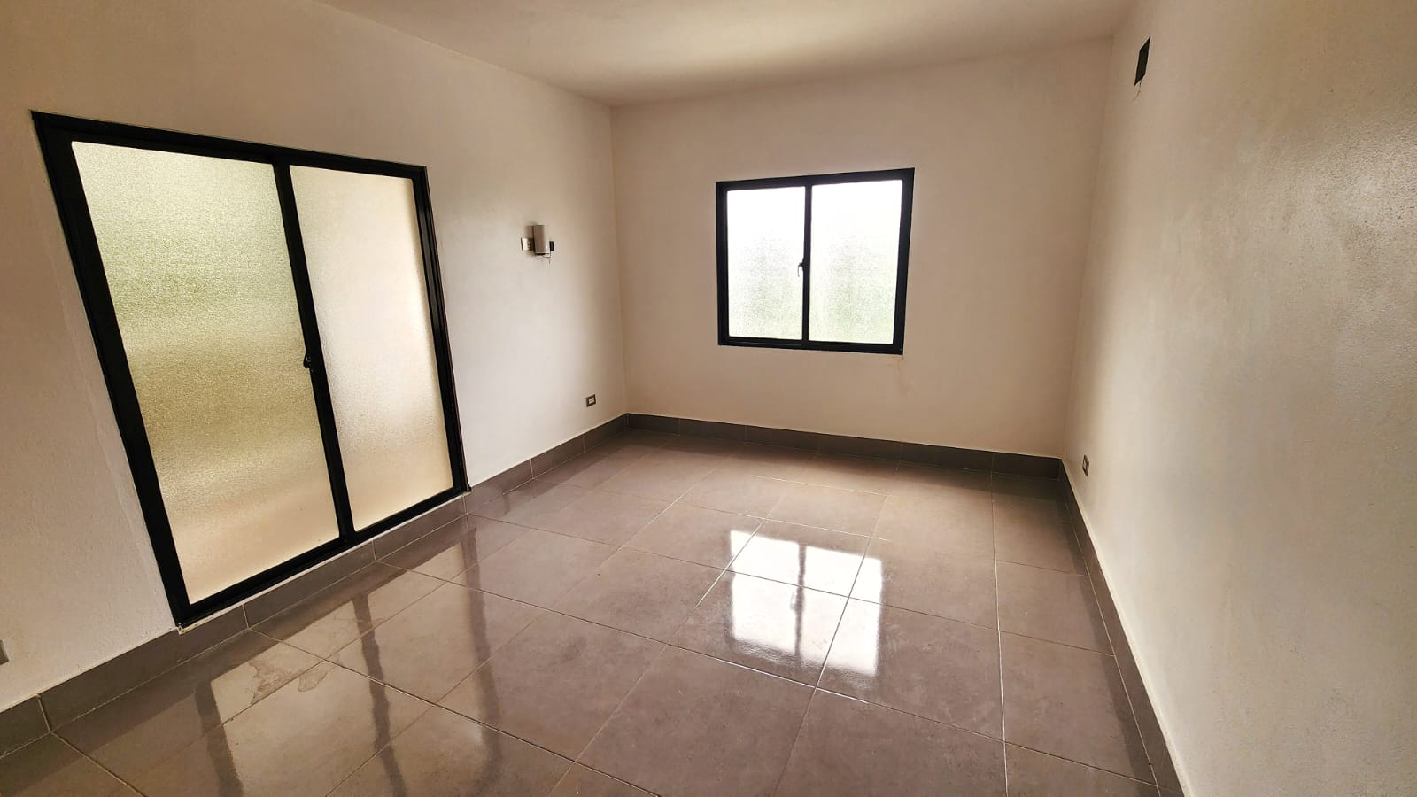 Vendo Majestuosa Casa moderna en Jarabacoa  A 2 minutos del pueblo  Foto 7251064-11.jpg